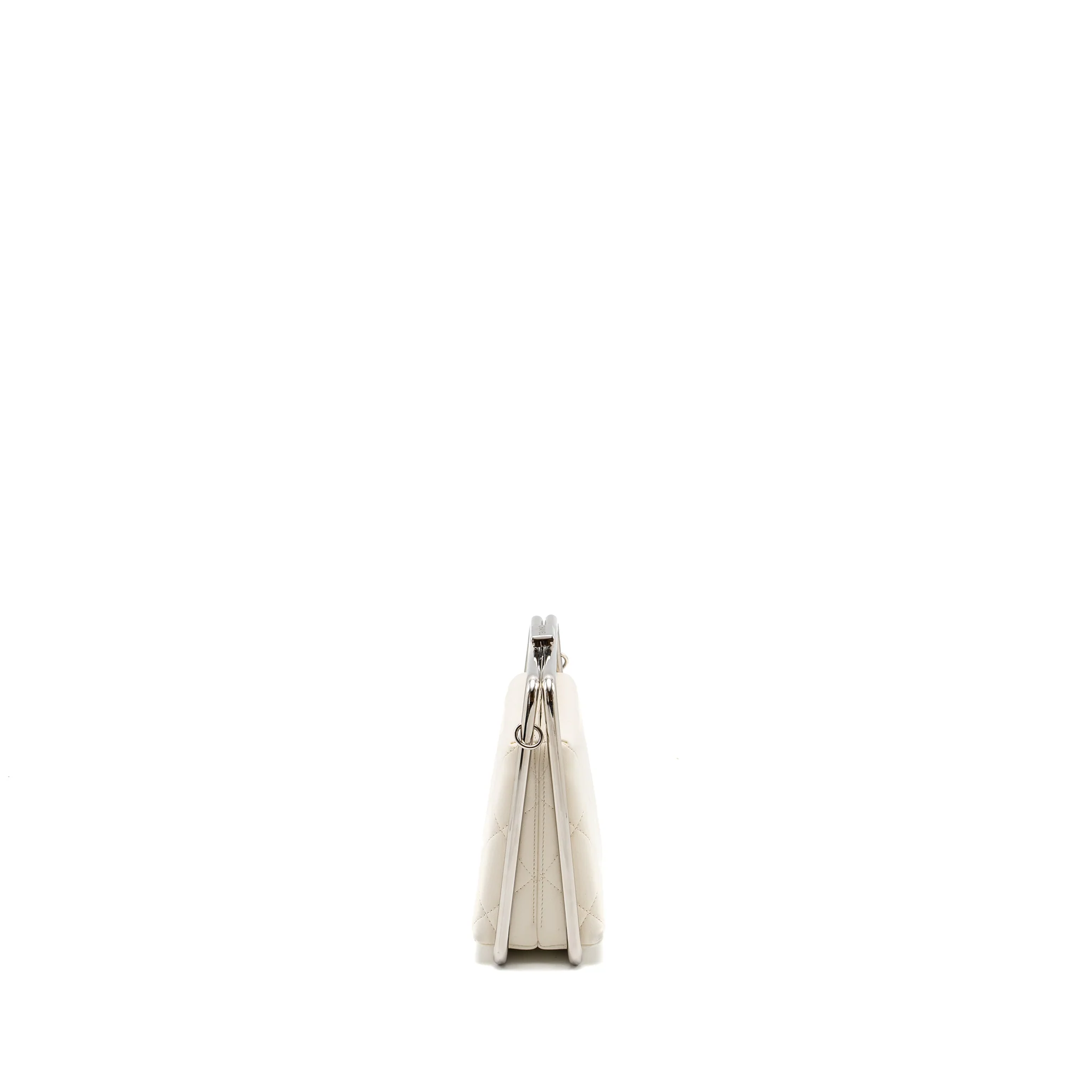 Chanel Metal Bar Clutch Bag Lambskin White SHW - Image 4