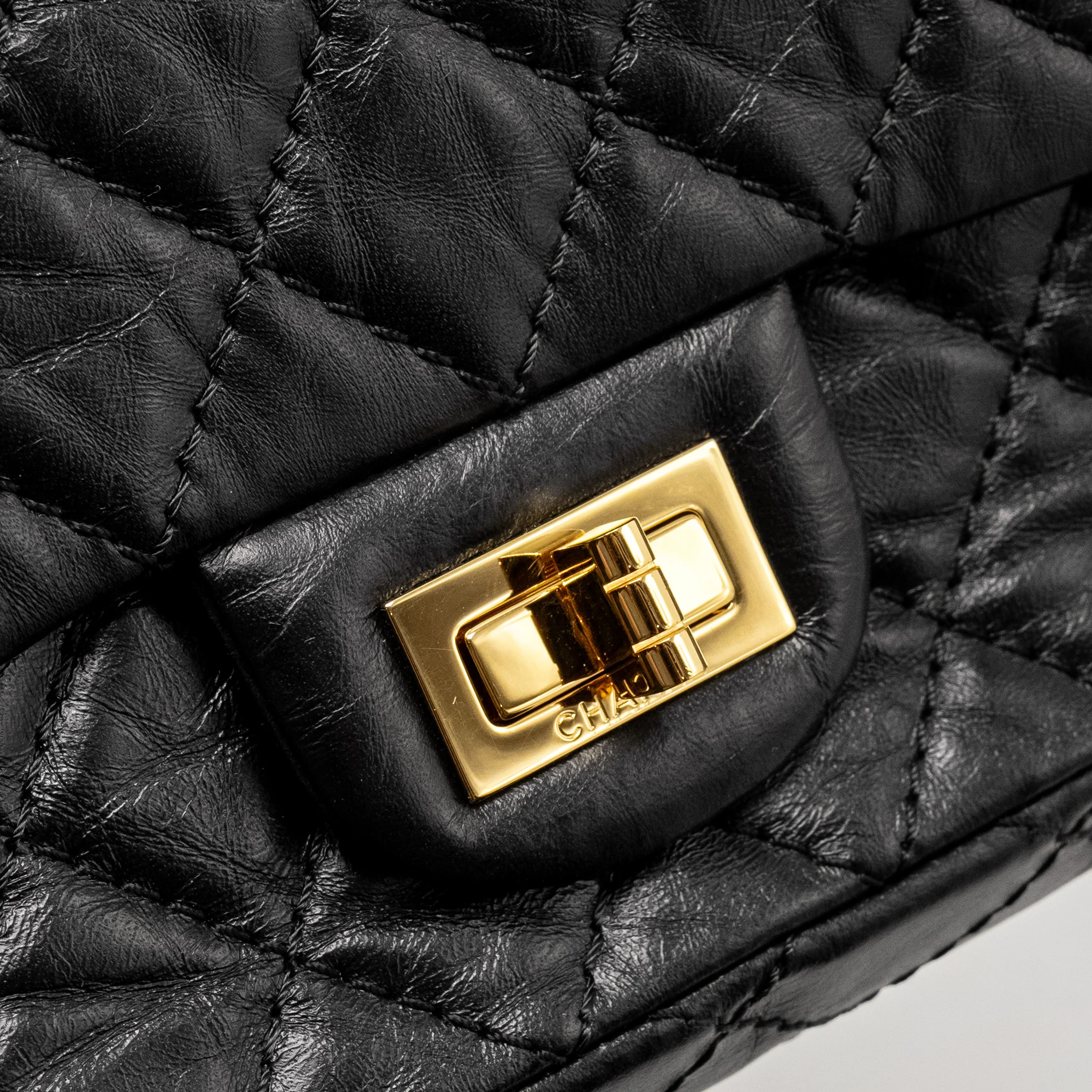 Chanel Mini 2.55 Reissue Aged Calfskin Black GHW - Image 12