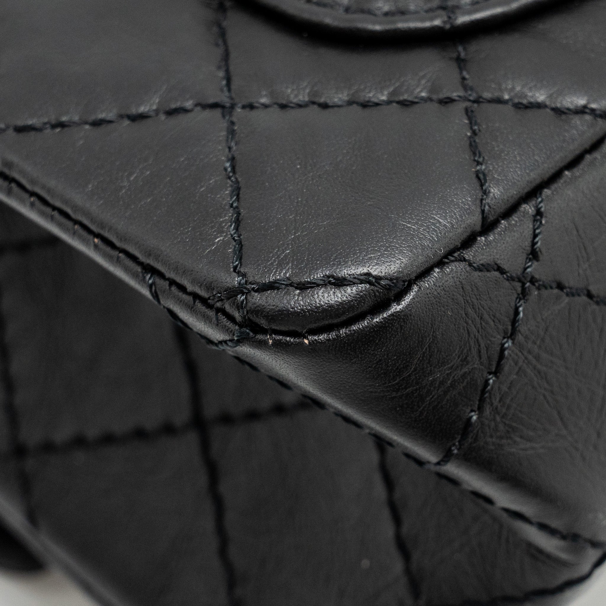 Chanel Mini 2.55 Reissue Aged Calfskin BLACK GHW (Microchip) - Image 11