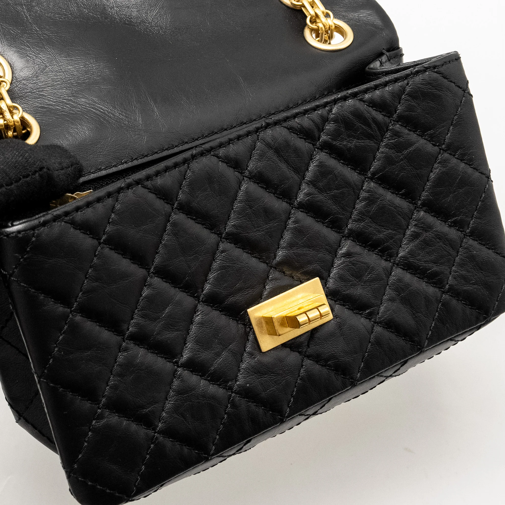 Chanel Mini 2.55 Reissue Aged Calfskin BLACK GHW (Microchip) - Image 15