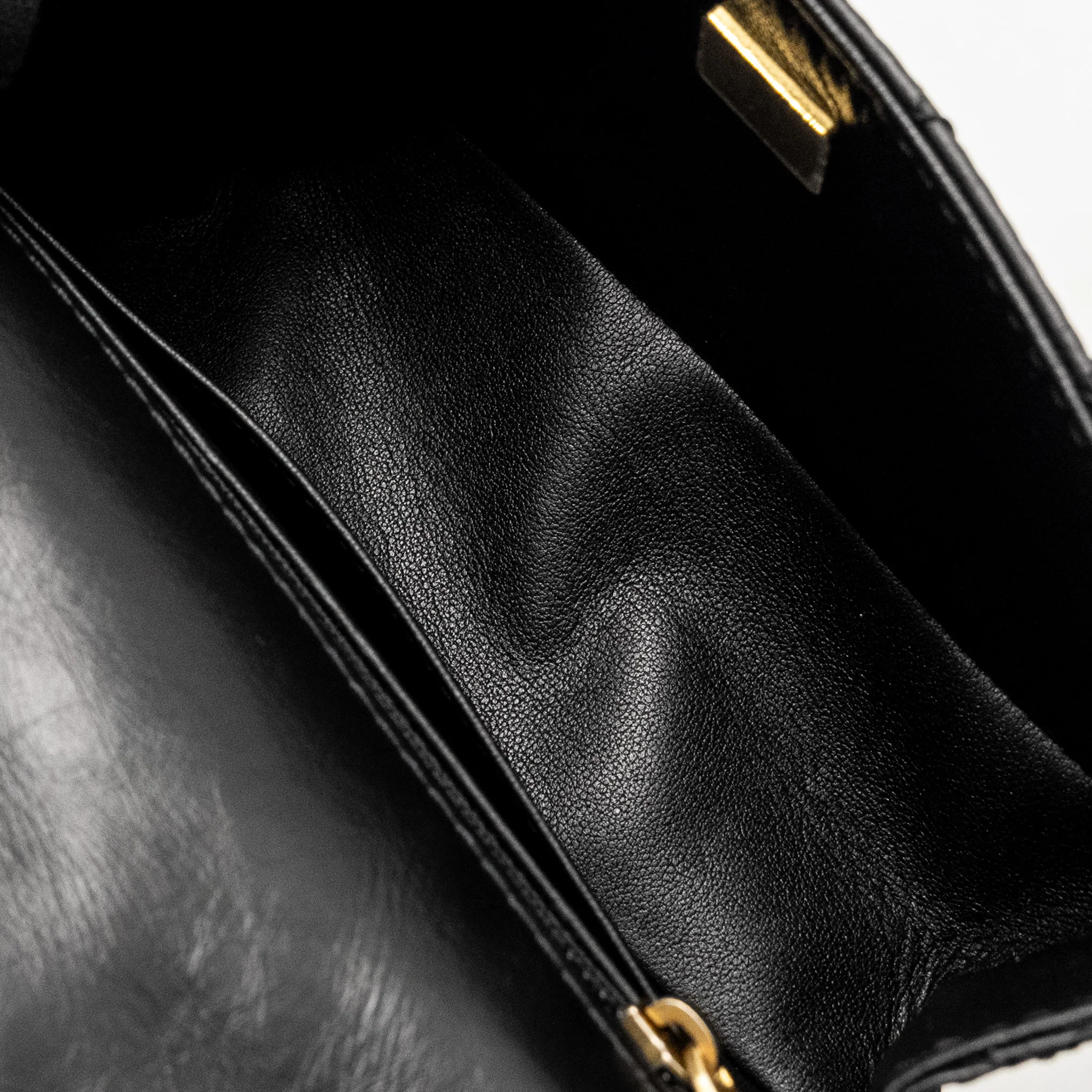 Chanel Mini 2.55 Reissue Aged Calfskin BLACK GHW (Microchip) - Image 16
