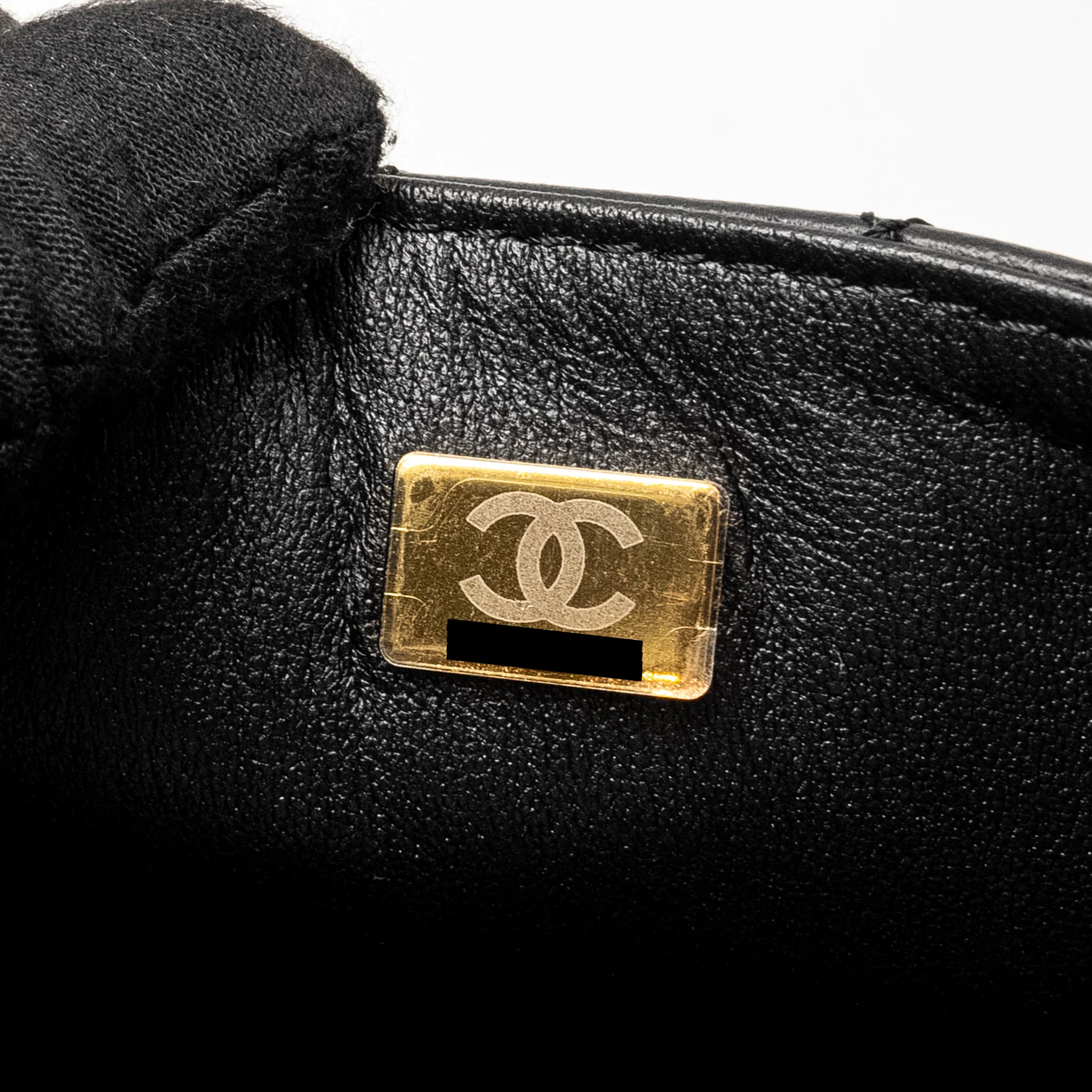 Chanel Mini 2.55 Reissue Aged Calfskin BLACK GHW (Microchip) - Image 17