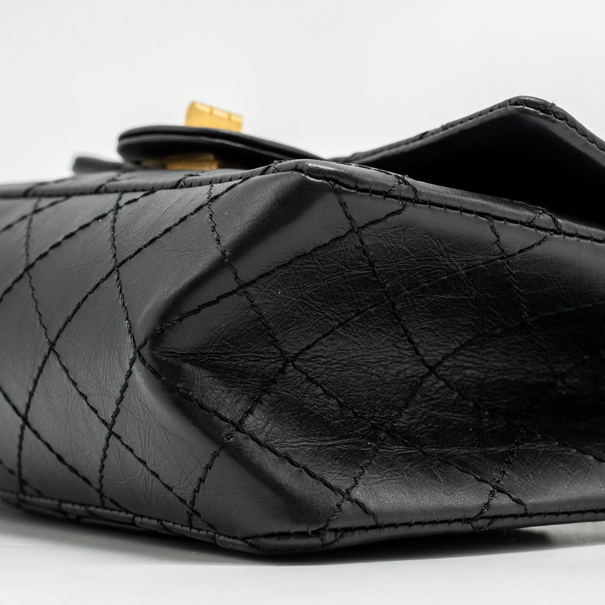 Chanel Mini 2.55 Reissue Aged Calfskin BLACK GHW (Microchip) - Image 7