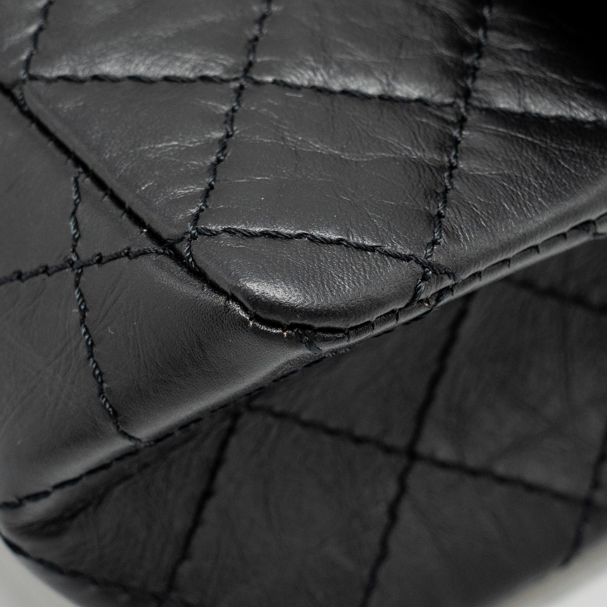 Chanel Mini 2.55 Reissue Aged Calfskin BLACK GHW (Microchip) - Image 8