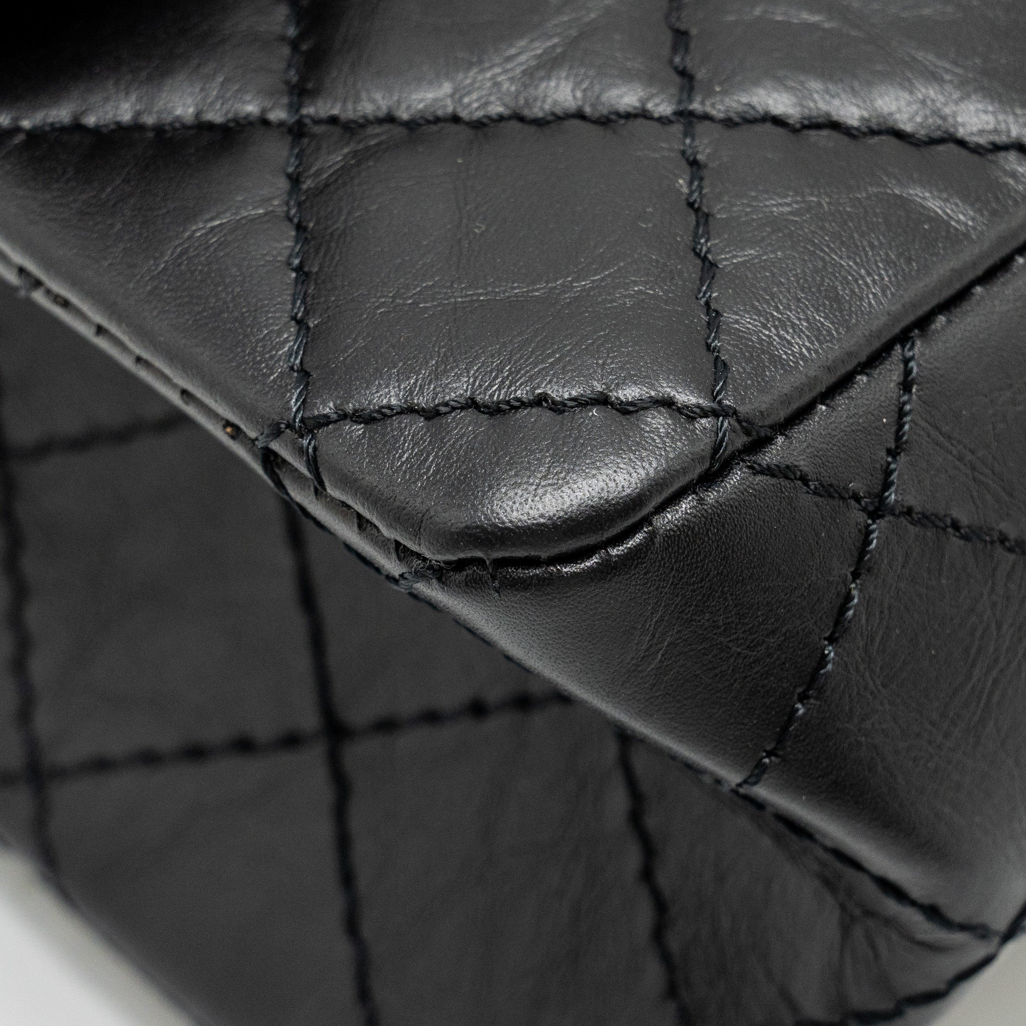 Chanel Mini 2.55 Reissue Aged Calfskin BLACK GHW (Microchip) - Image 9