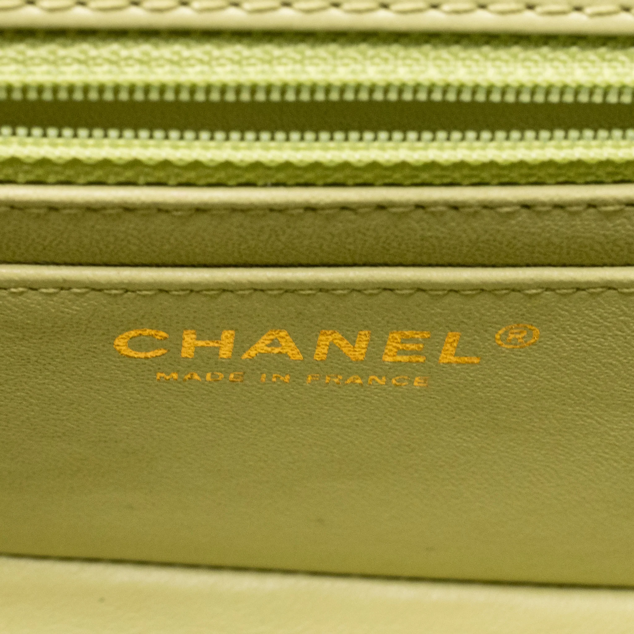 Chanel Mini 2.55 Reissue Aged Calfskin Green GHW - Image 16