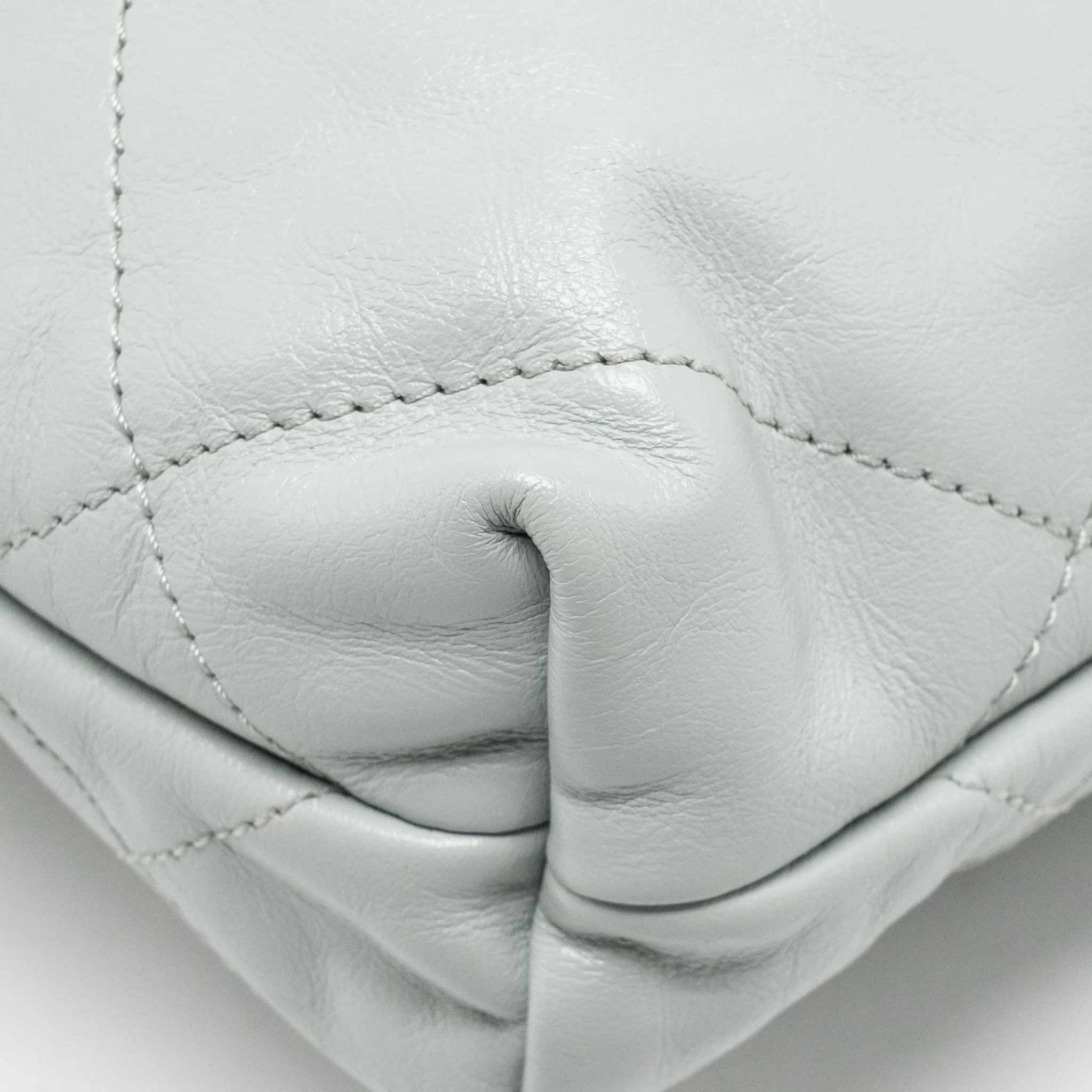 Chanel Mini 22 Bag Calfskin Light Grey GHW (Microchip) - Image 12