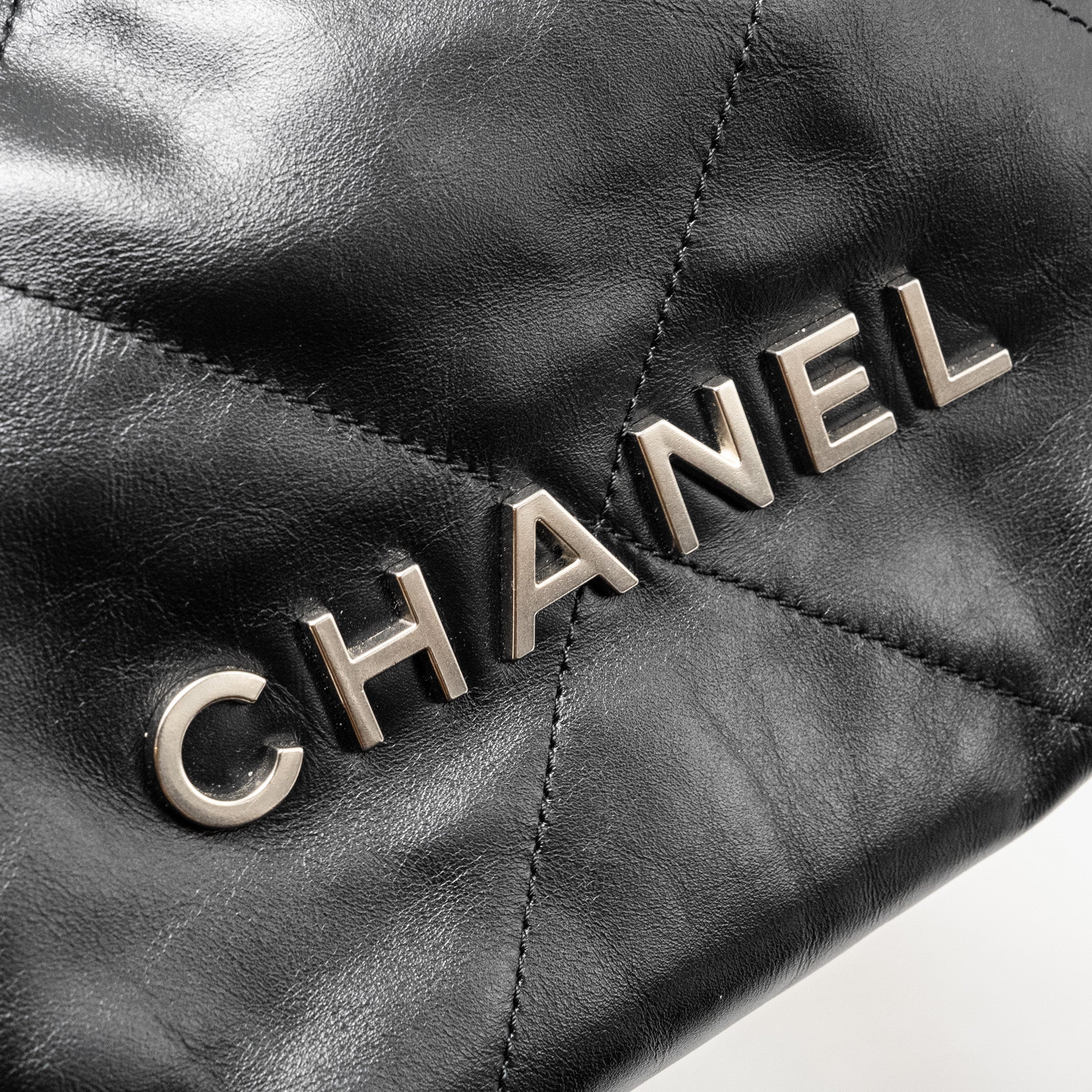 Chanel mini 22 Bag Shiny Calfskin Black SHW (Microchip) - Image 12