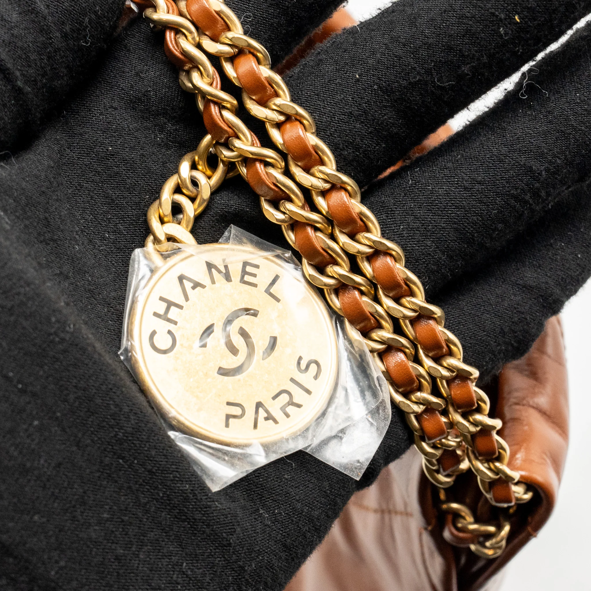 Chanel Mini 22 Bag Shiny Calfskin Caramel GHW (Microchip) - Image 16