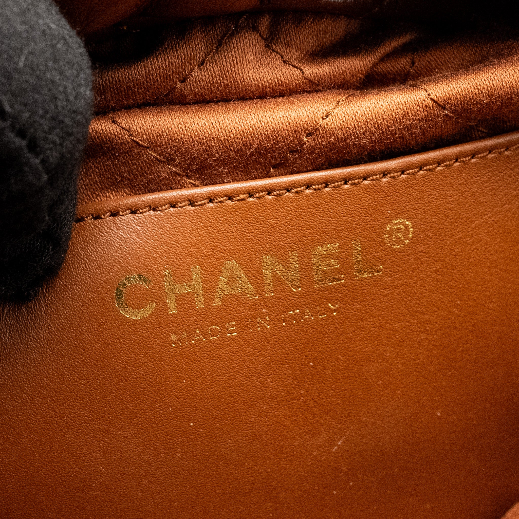 Chanel Mini 22 Bag Shiny Calfskin Caramel GHW (microchip) - Image 17
