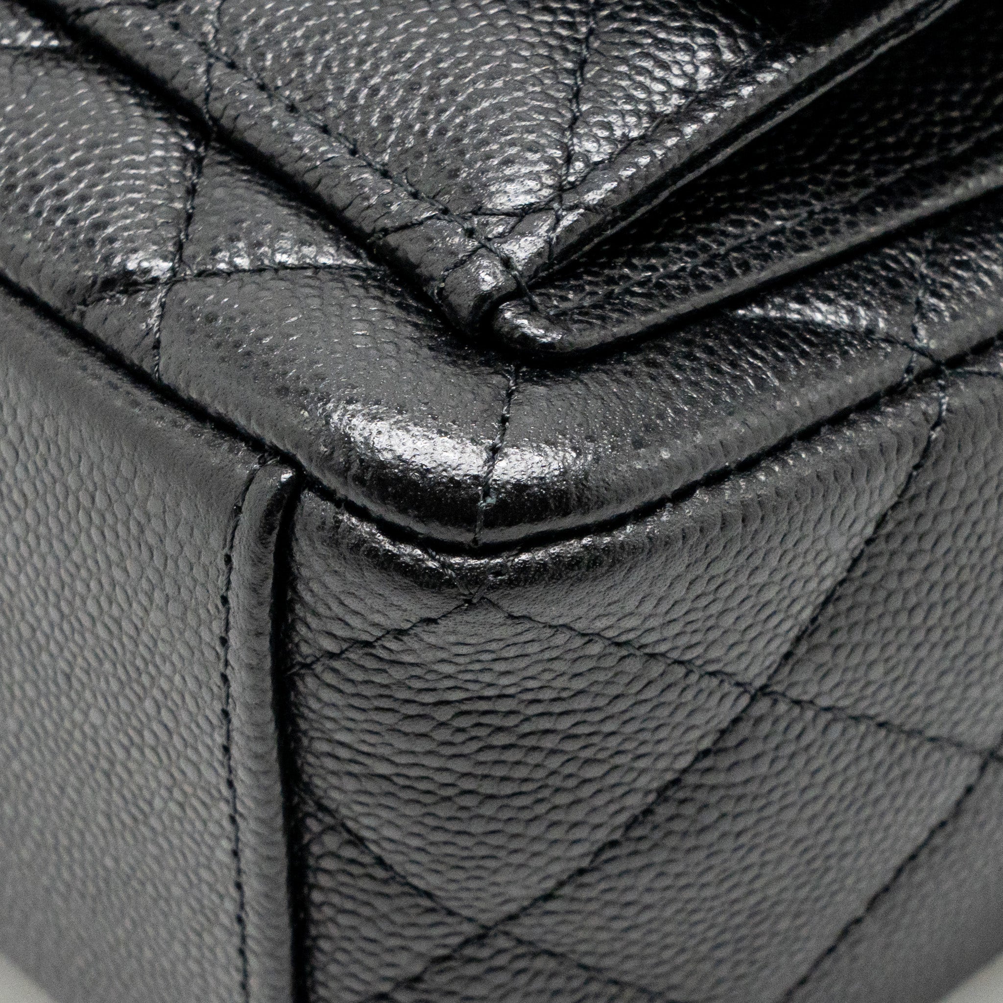 Chanel mini backpack/crossbody bag caviar black LGHW (microchip) - Image 10