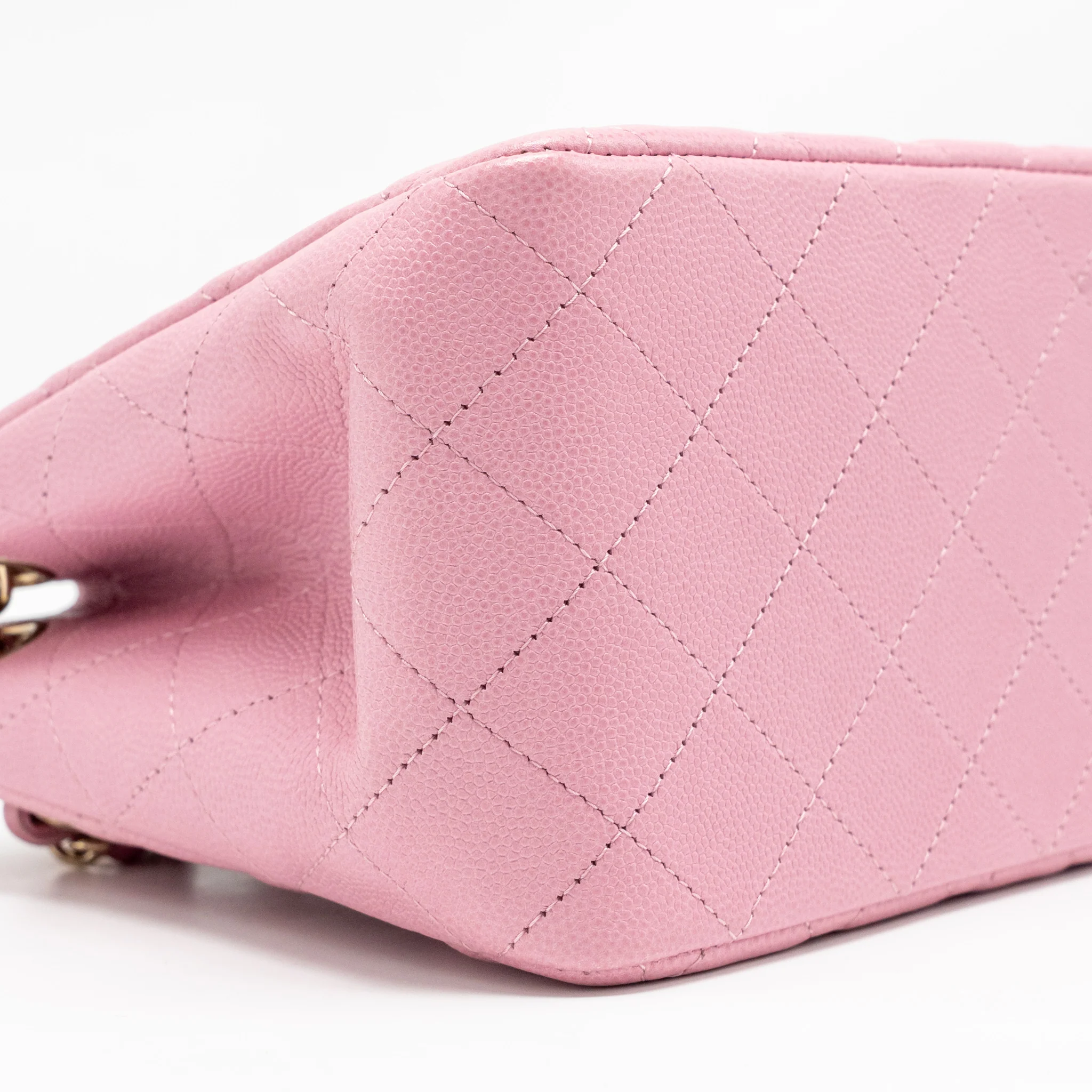 Chanel Mini Bucket hobo bag caviar pink LGHW (microchip) - Image 6