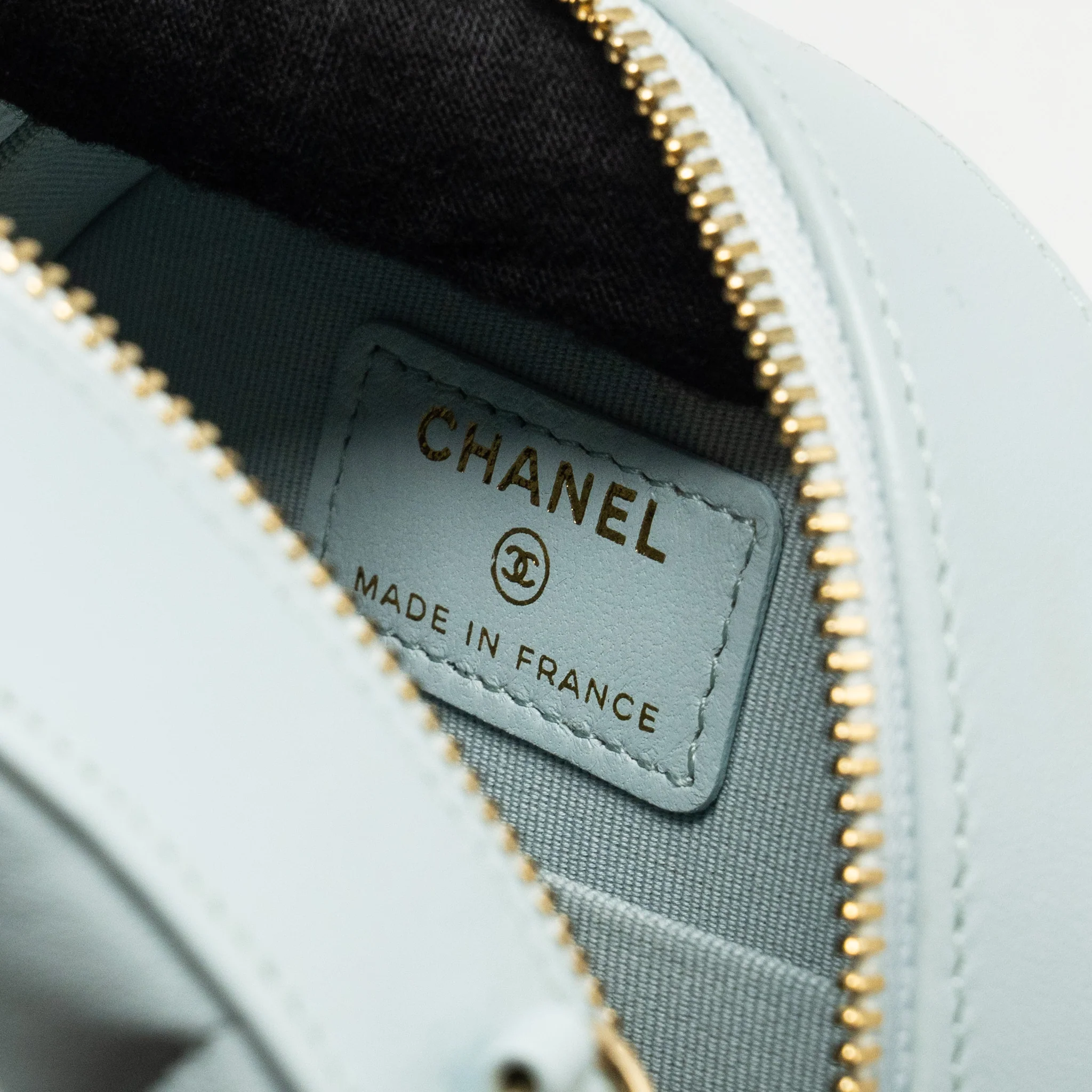 Chanel Mini Round Vanity With ribbon on chain Lambskin Light Blue LGHW - Image 13