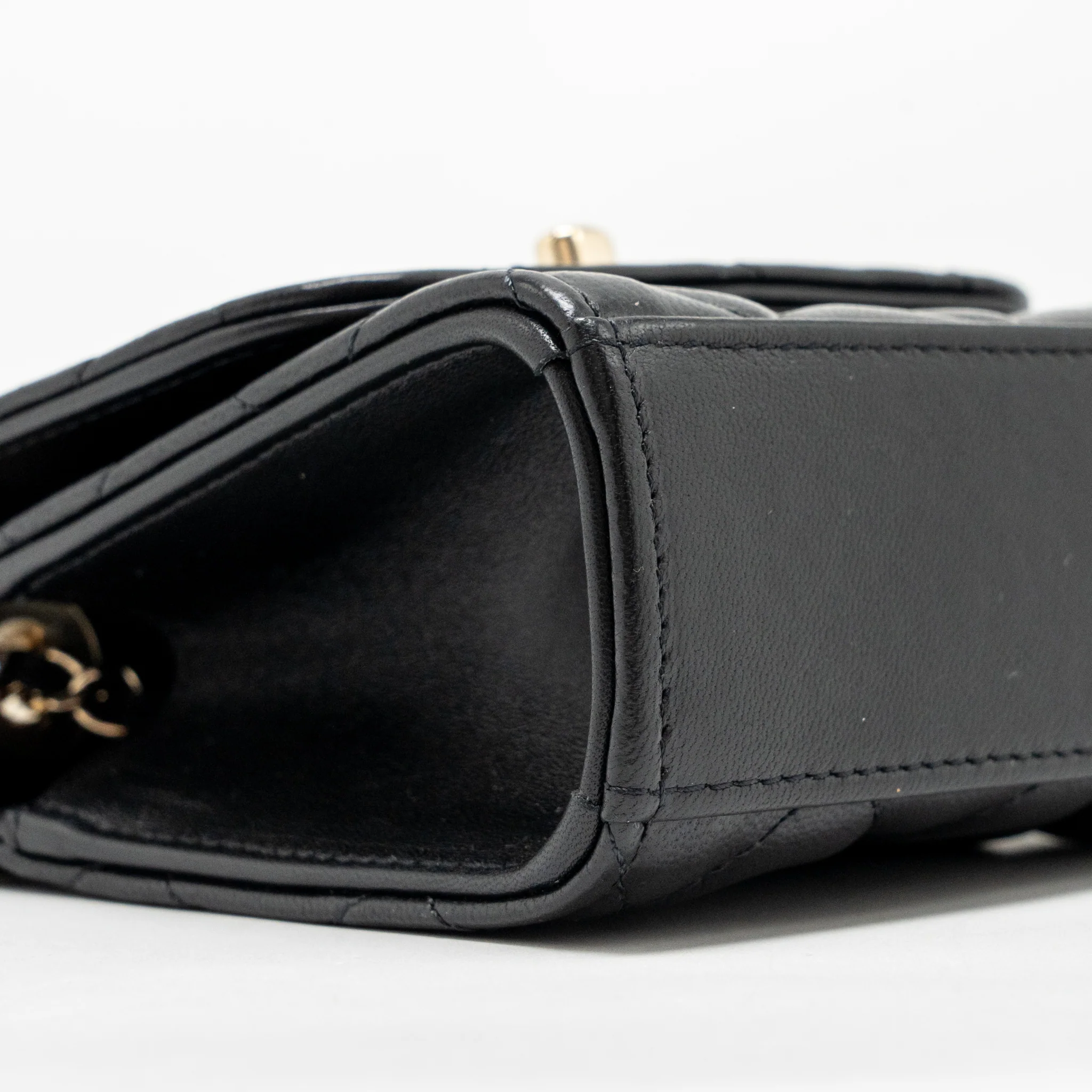 Chanel mini trendy cc clutch with chain lambskin black LGHW - Image 7