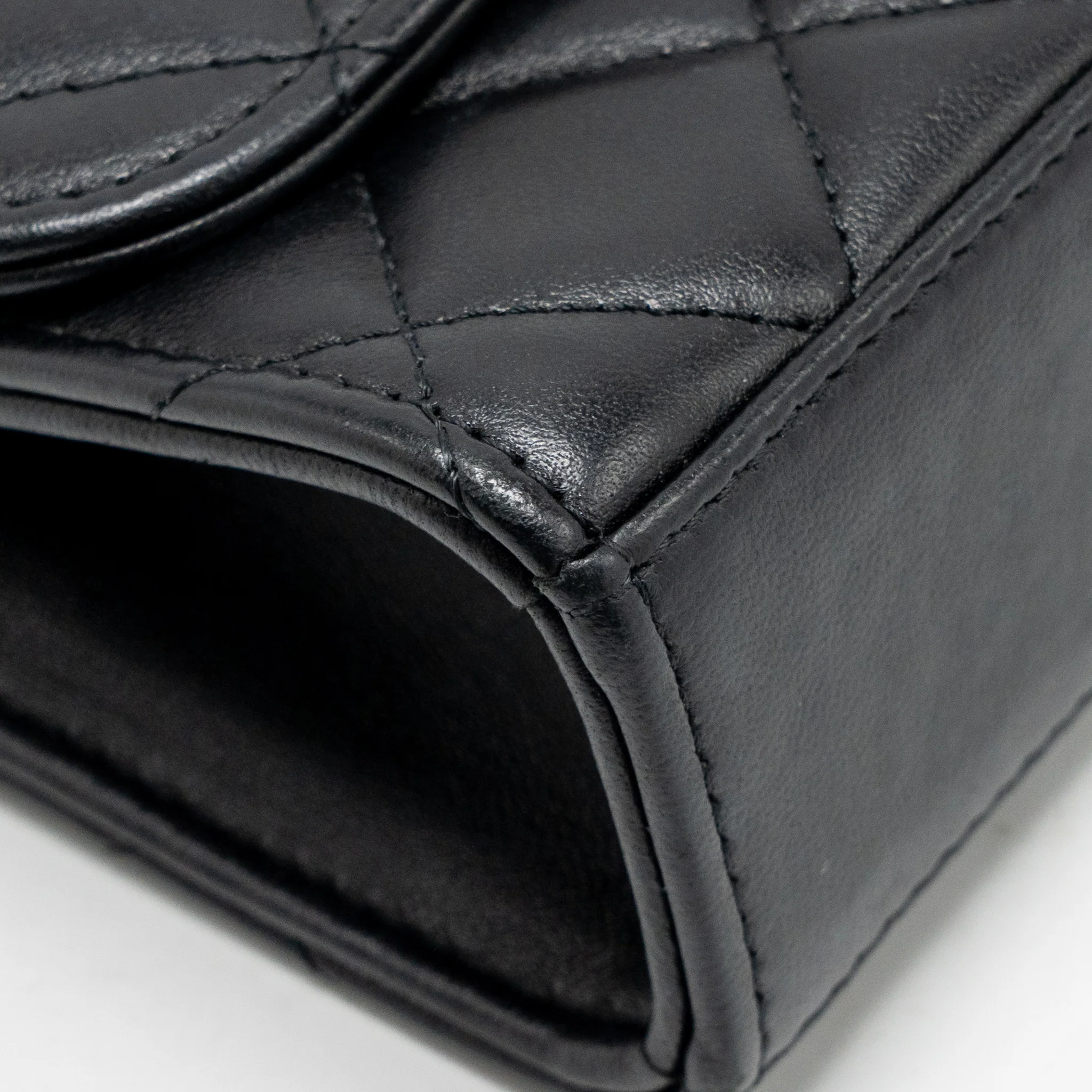 Chanel Mini Trendy CC Clutch with Chain Lambskin Black LGHW (Microchip) - Image 9