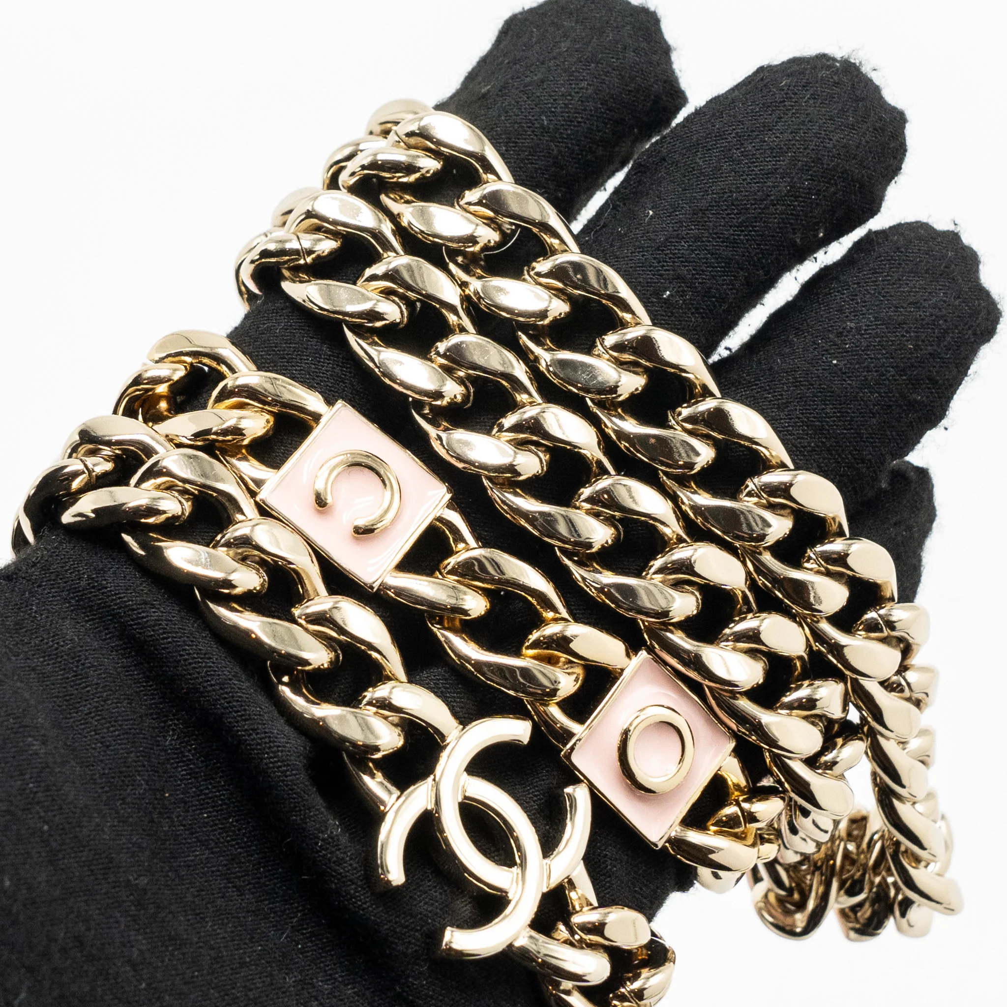 Chanel mini vanity case with giant chain lambskin pink LGHW - Image 14
