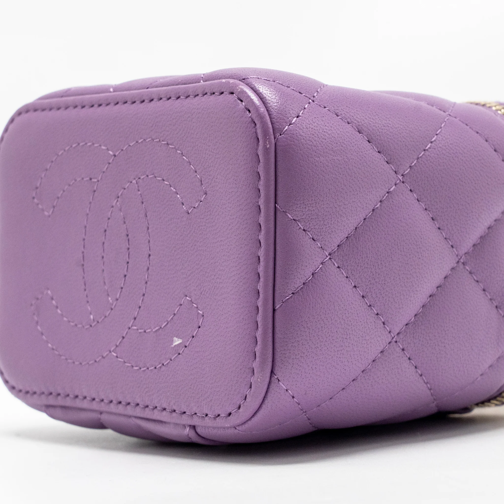 Chanel Mini Vanity Case with Giant Chain Lambskin Purple LGHW - Image 8