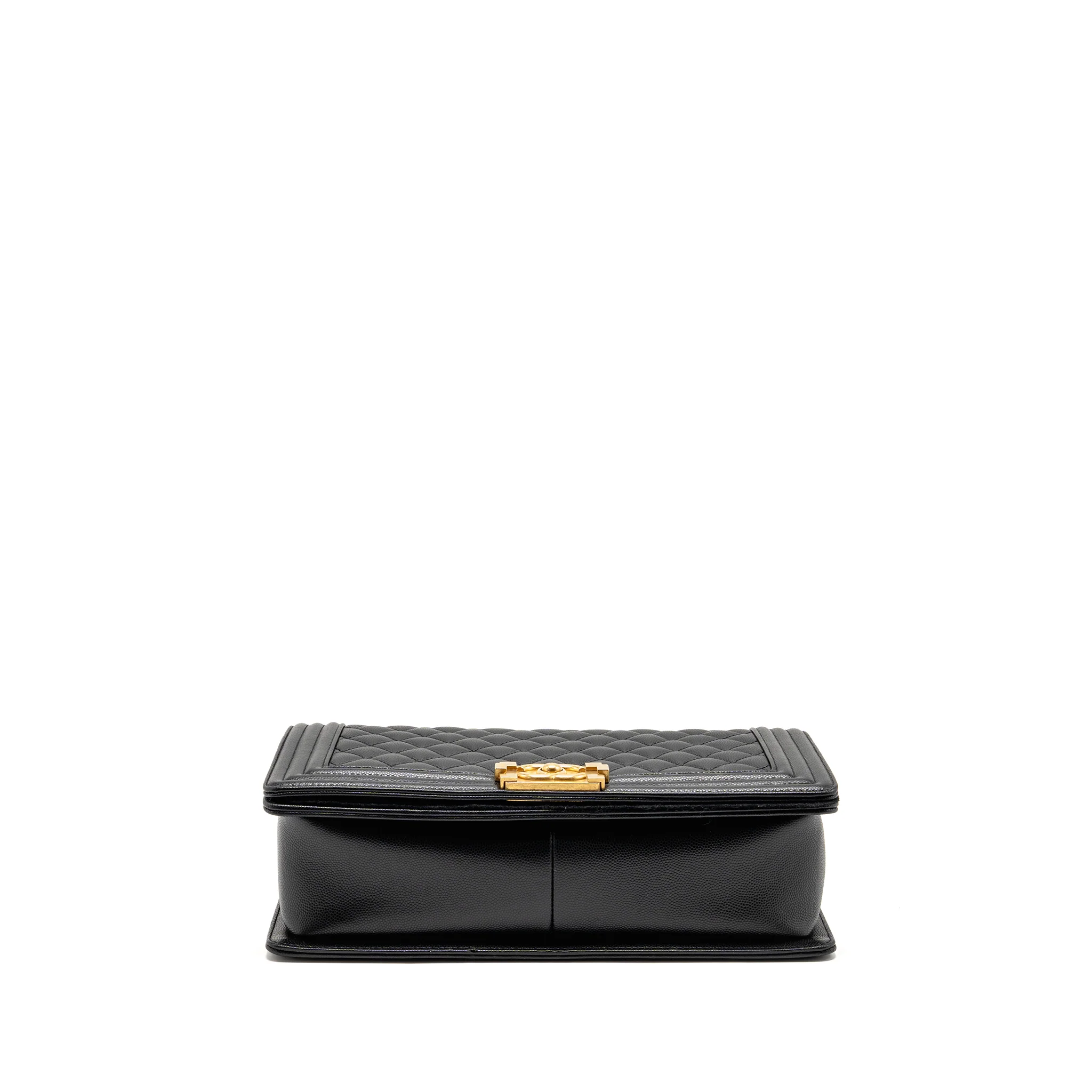 Chanel New Medium boy bag Caviar Black GHW (Microchip) - Image 5