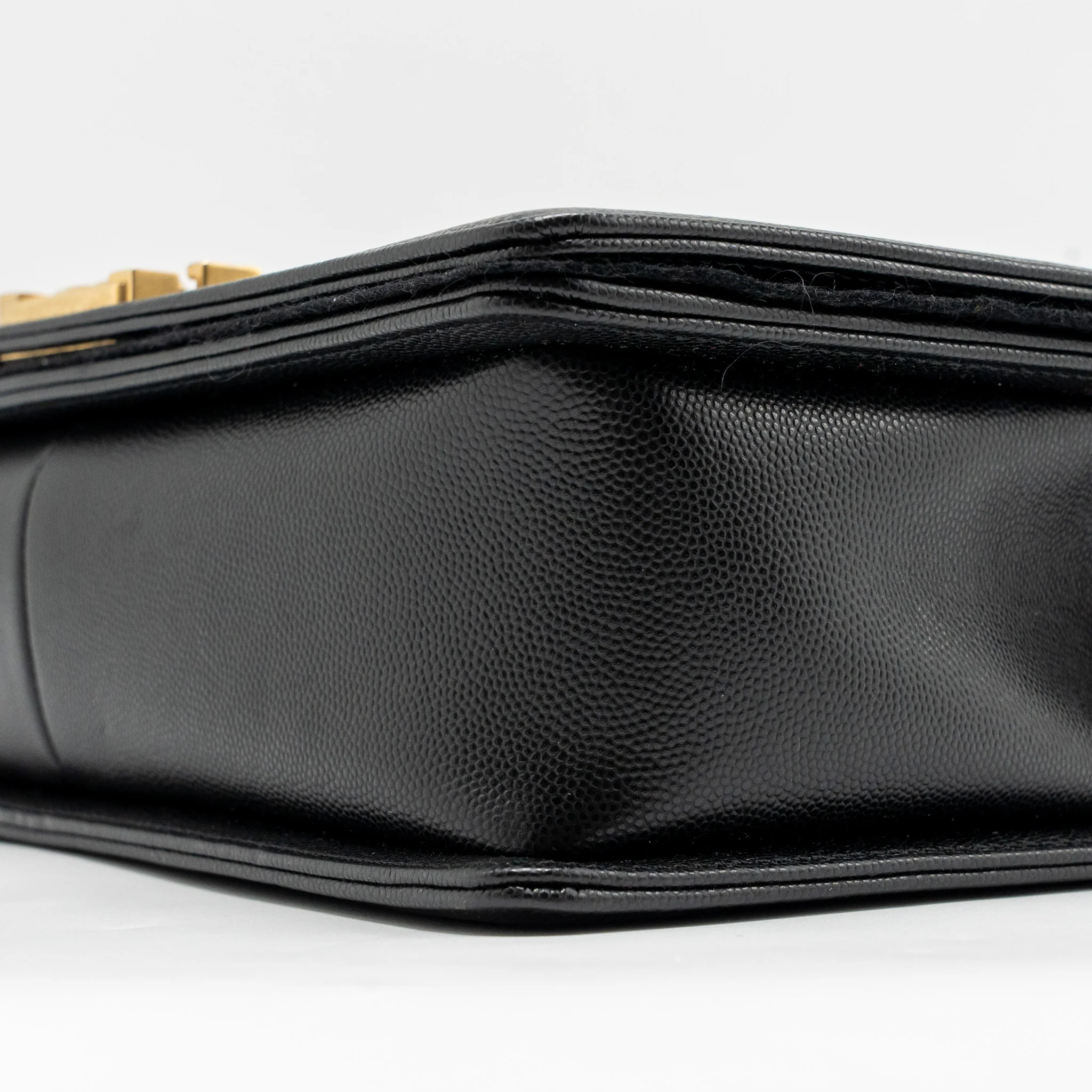 Chanel New Medium boy bag Caviar Black GHW (Microchip) - Image 7