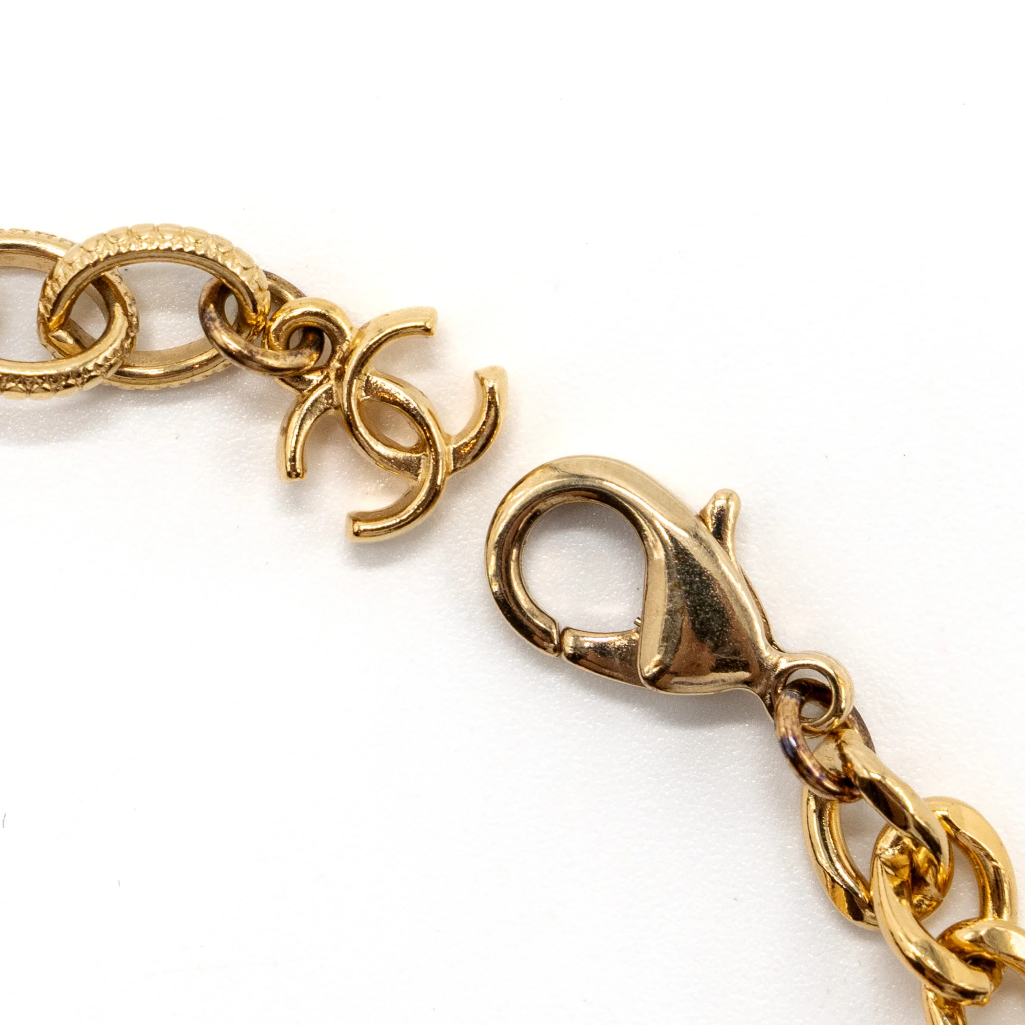 Chanel No.5 chain bracelet black / white GHW - Image 3