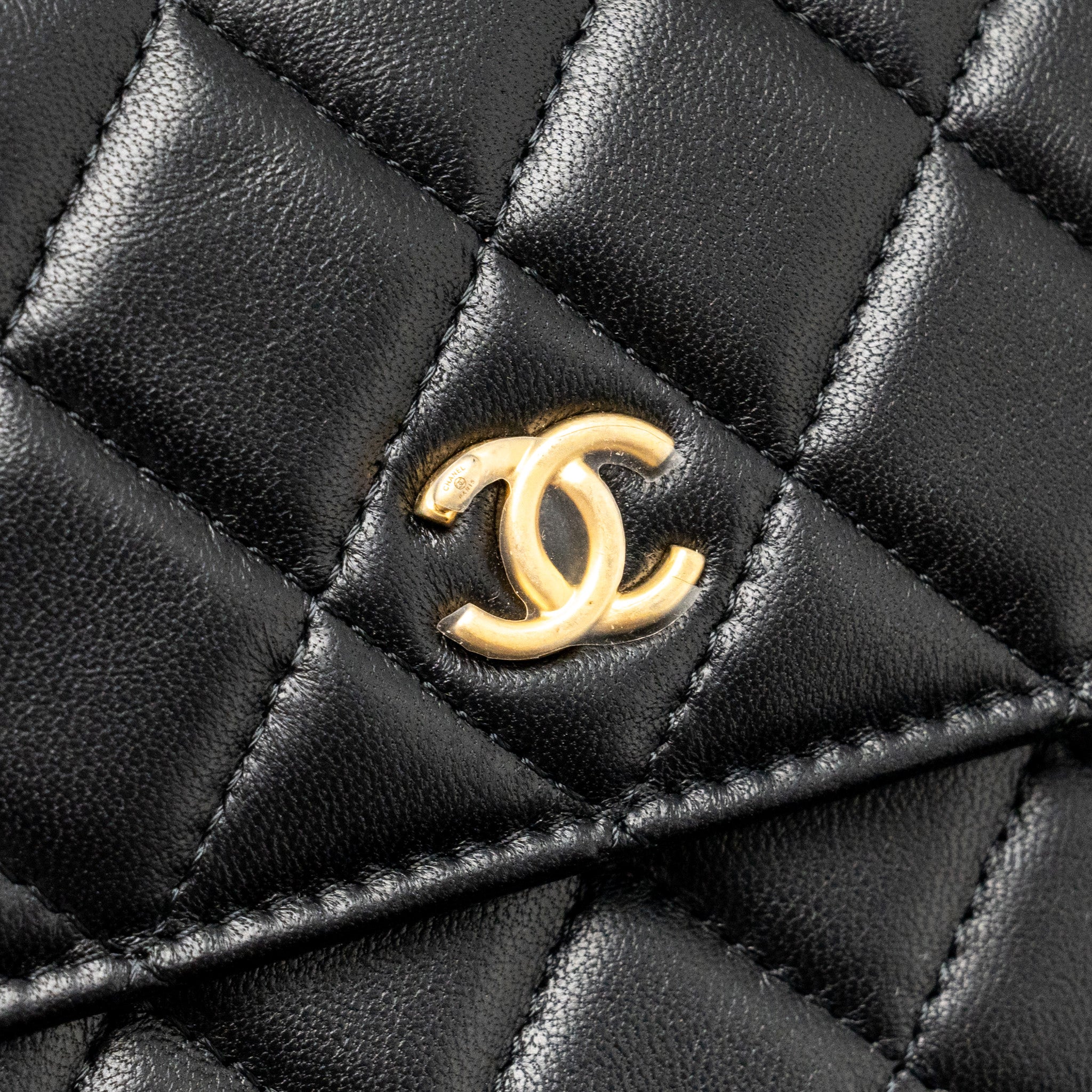 Chanel Pearl Crush Mini Flap Wallet with Chain Lambskin Black GHW (Microchip) - Image 12