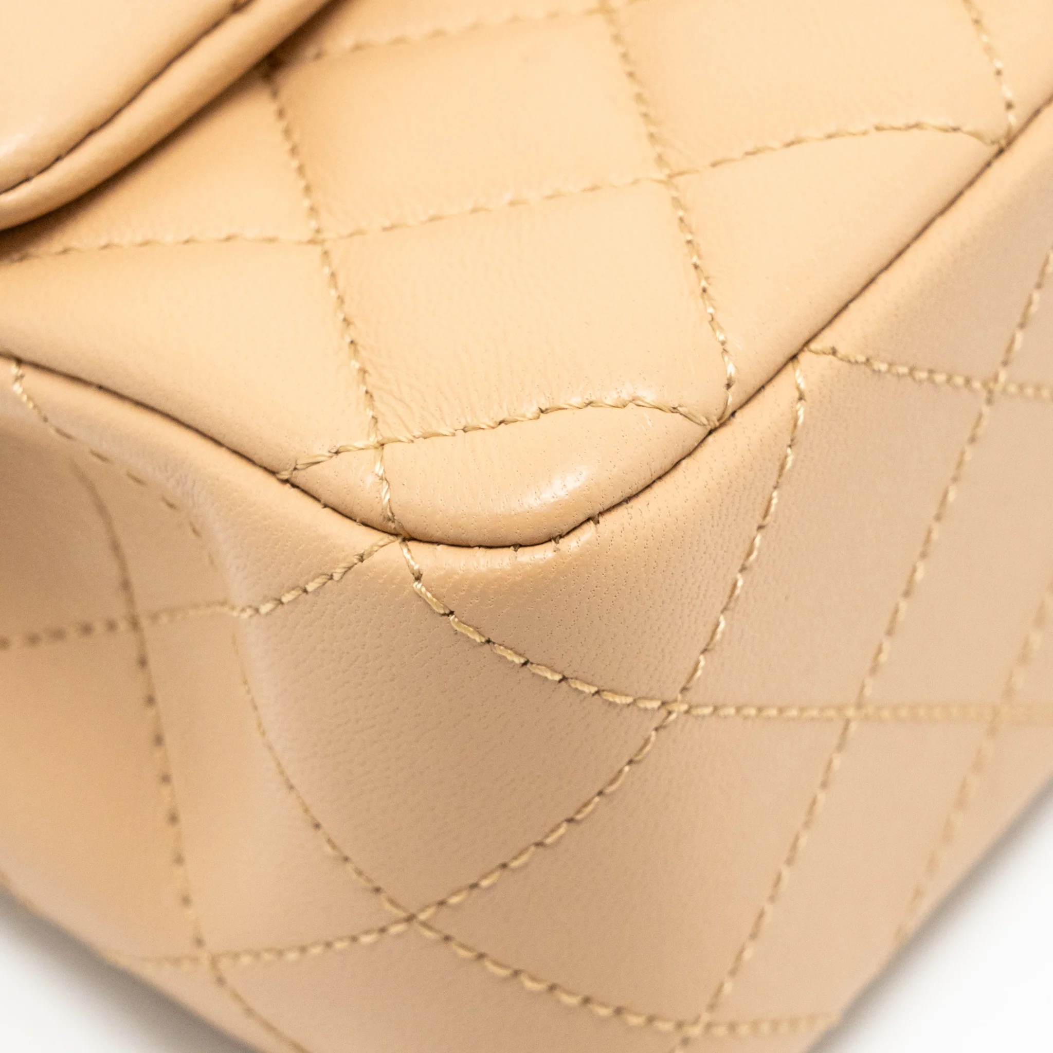 Chanel Pearl Crush mini rectangular flap bag lambskin beige GHW (microchip) - Image 9