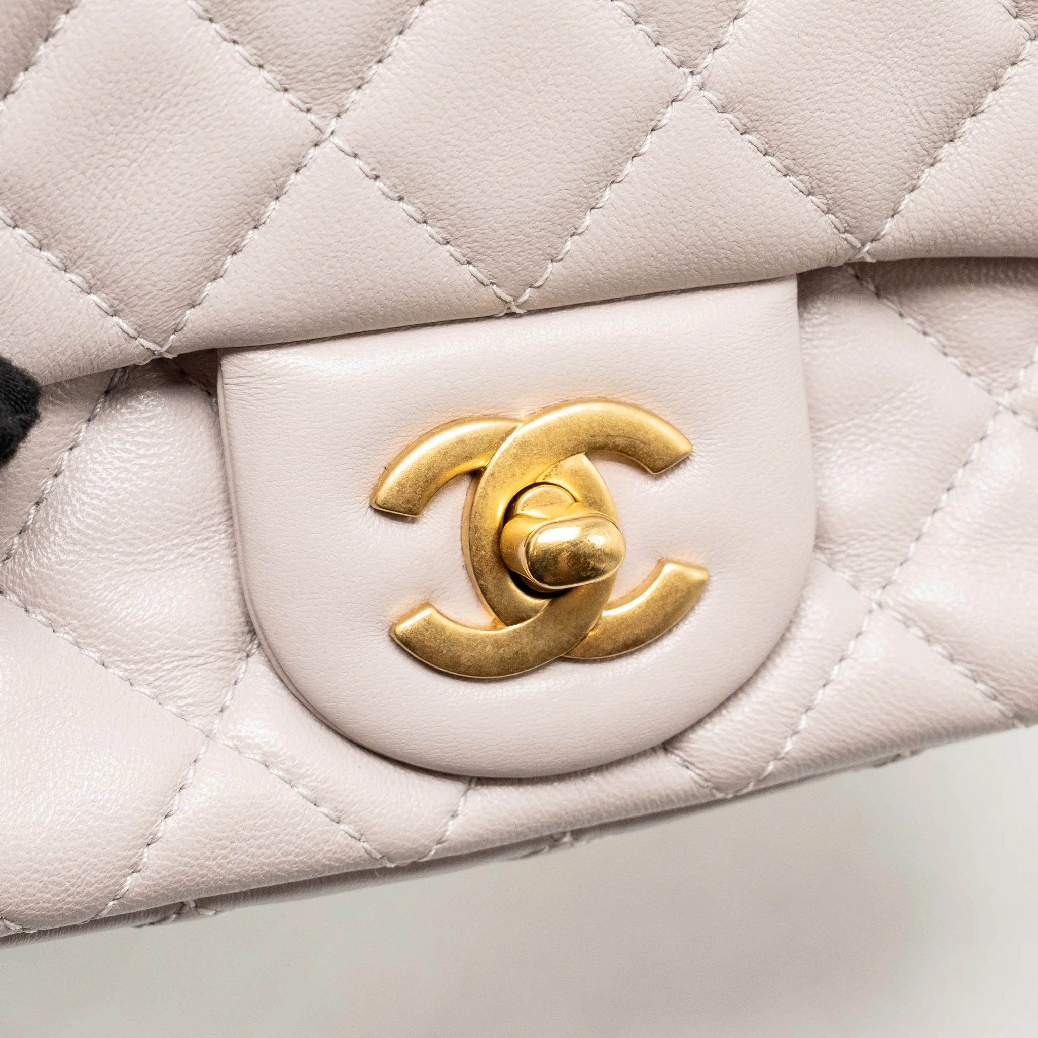 Chanel Pearl Crush Mini Square Flap Bag Lambskin Light Purple GHW (Microchip) - Image 13