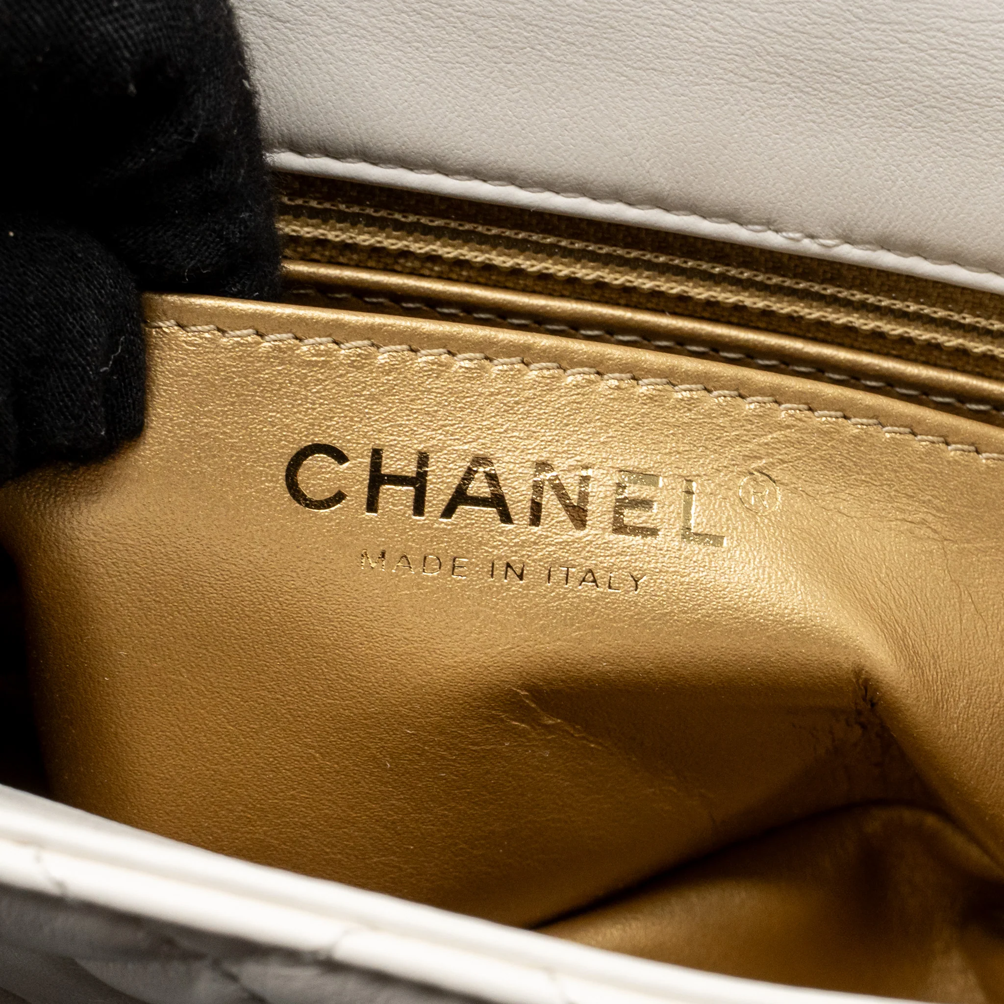 Chanel Pearl Crush Mini Square Lambskin White Brushed GHW (Microchip) - Image 16