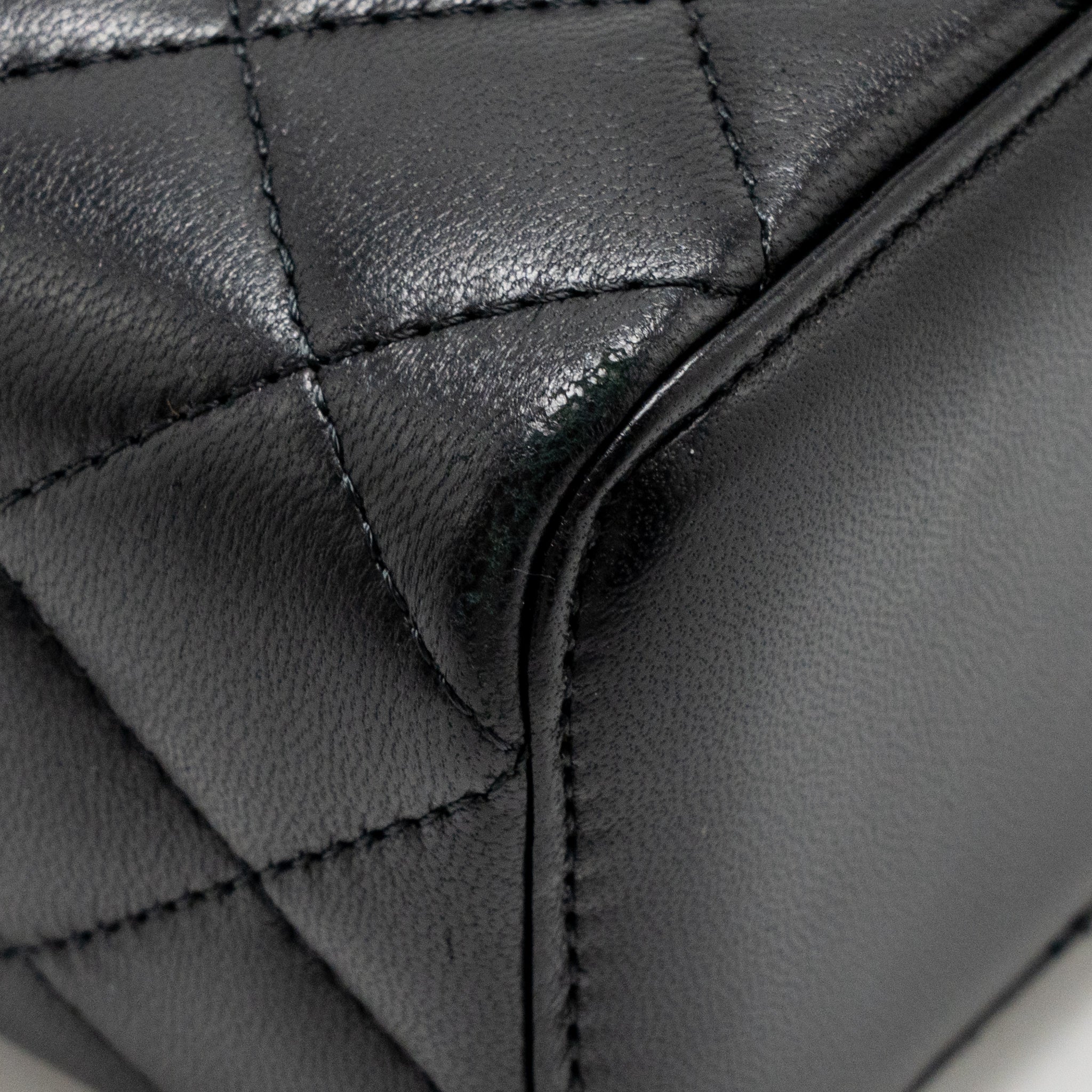 Chanel Pearl Crush Mini Vanity with Chain Lambskin Black GHW - Image 9