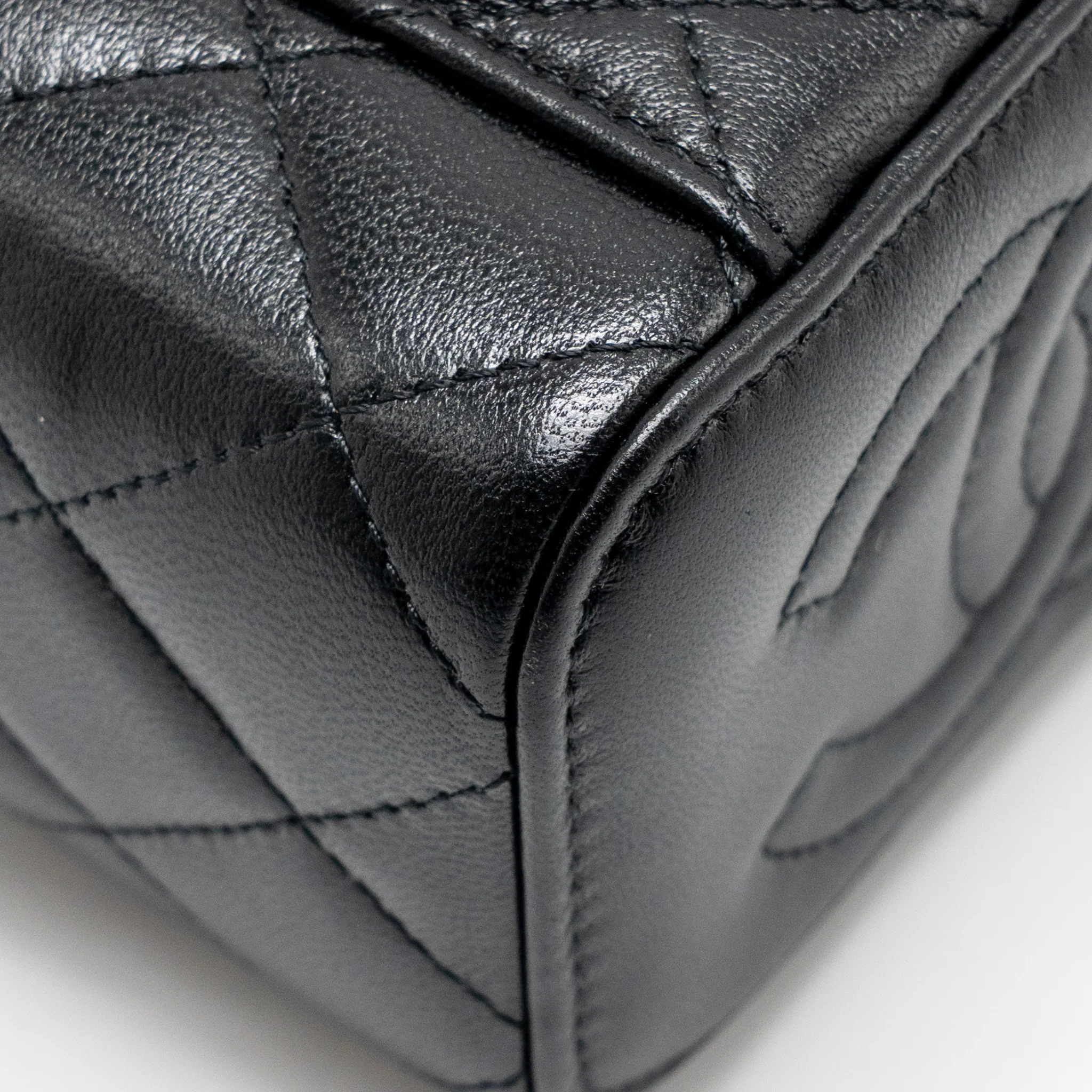 Chanel Pearl Crush Mini Vanity with Chain Lambskin Black GHW (Microchip) - Image 10