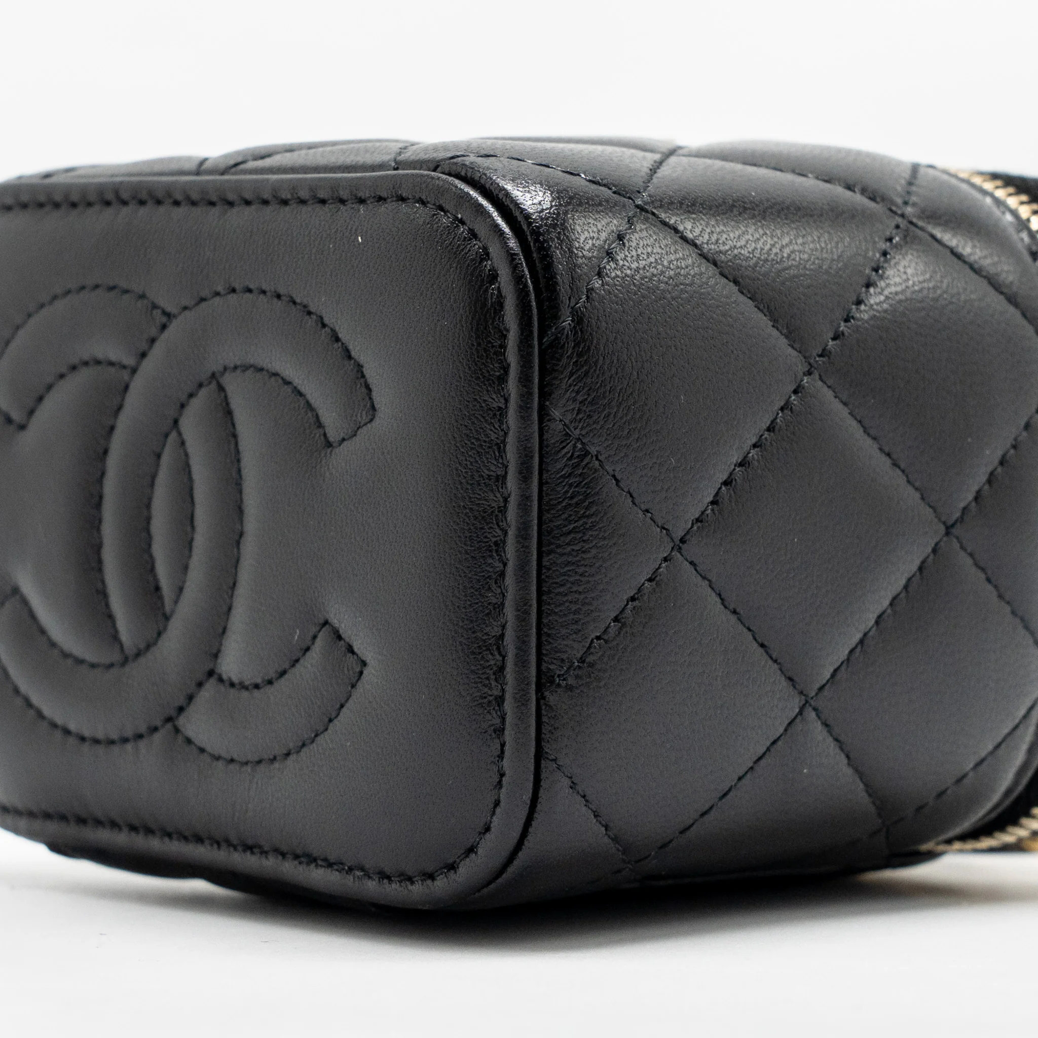 Chanel Pearl Crush Mini Vanity with Chain Lambskin Black GHW (Microchip) - Image 7
