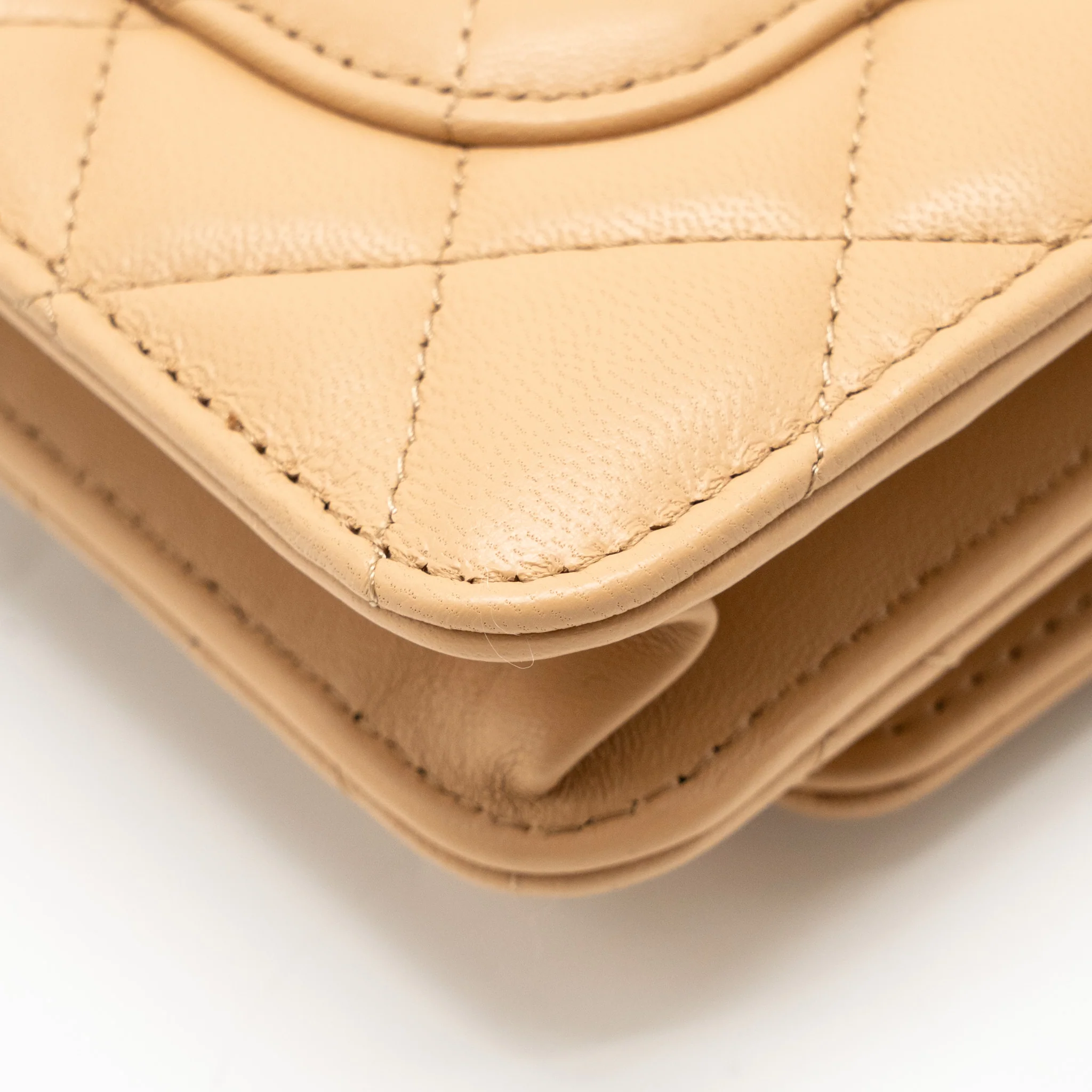 Chanel Pearl Crush Wallet On Chain Lambskin Beige GHW (microchip) - Image 10