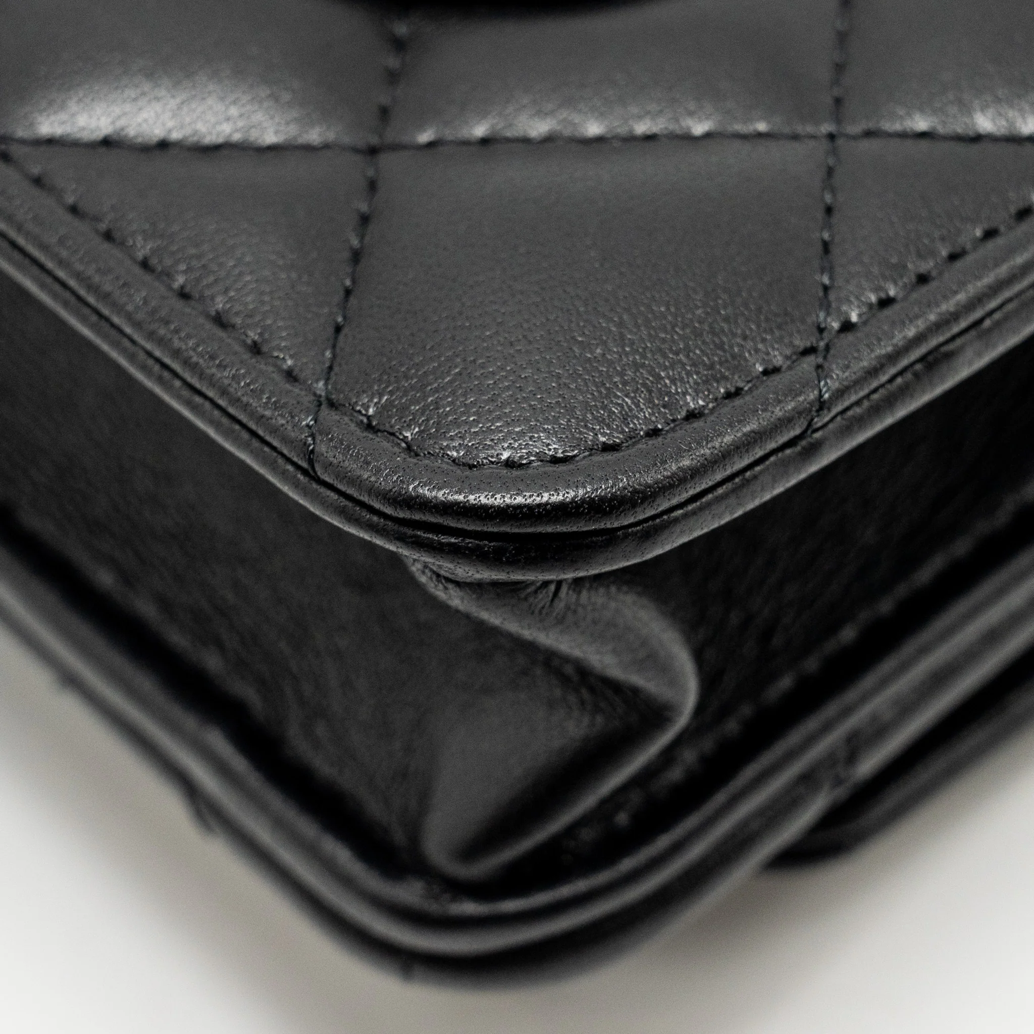 Chanel Pearl Crush Wallet on Chain Lambskin Black GHW (Microchip) - Image 11