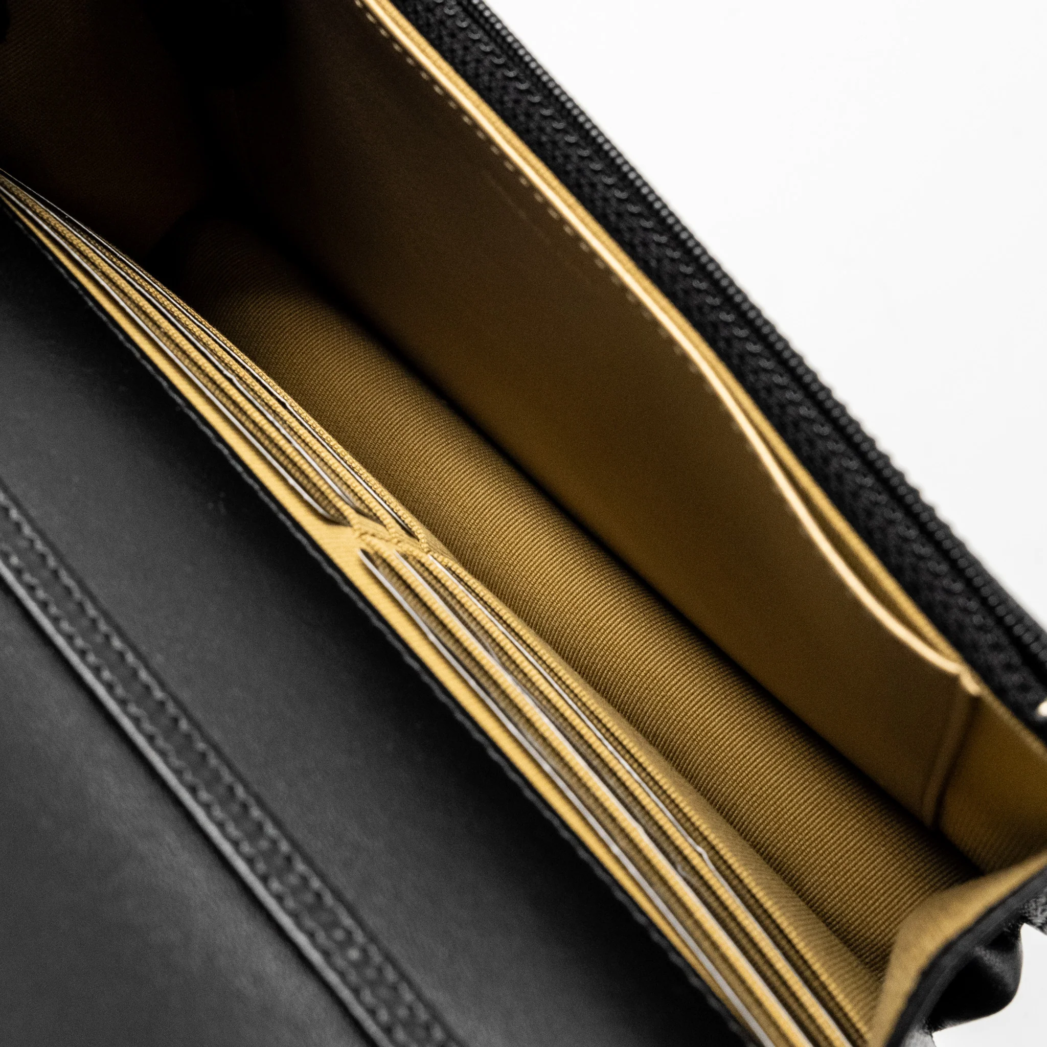 Chanel Pearl Crush Wallet on Chain Lambskin Black GHW (Microchip) - Image 16