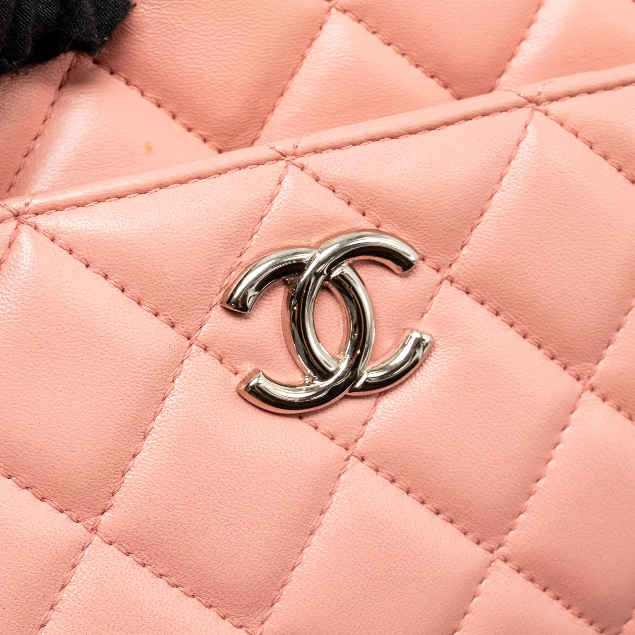 Chanel CC Camera Case with Chain Lambskin Pink SHW - Image 13