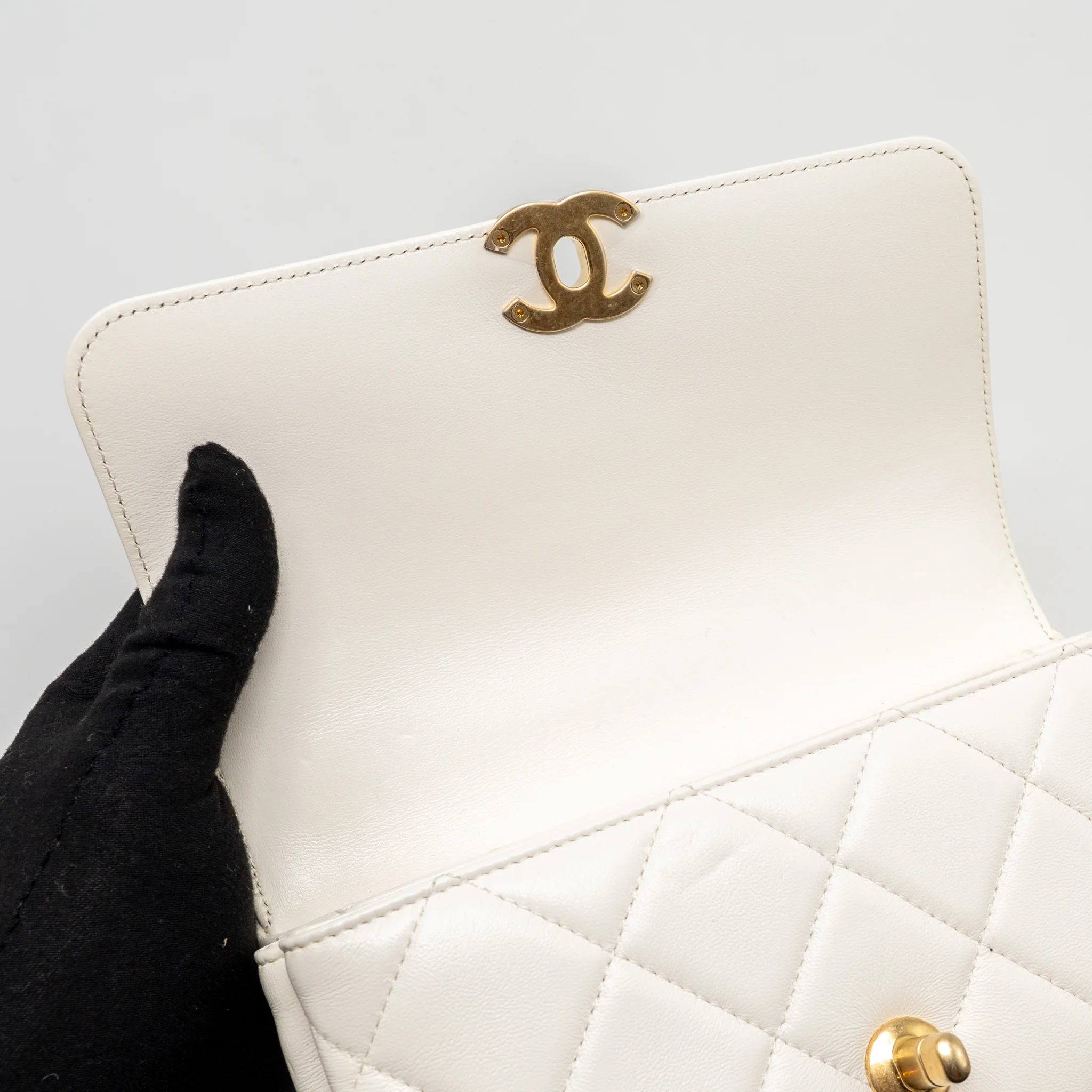 Chanel Quilted Flap Bag with Letter Chain Lambskin White GHW (Microchip) - Image 15