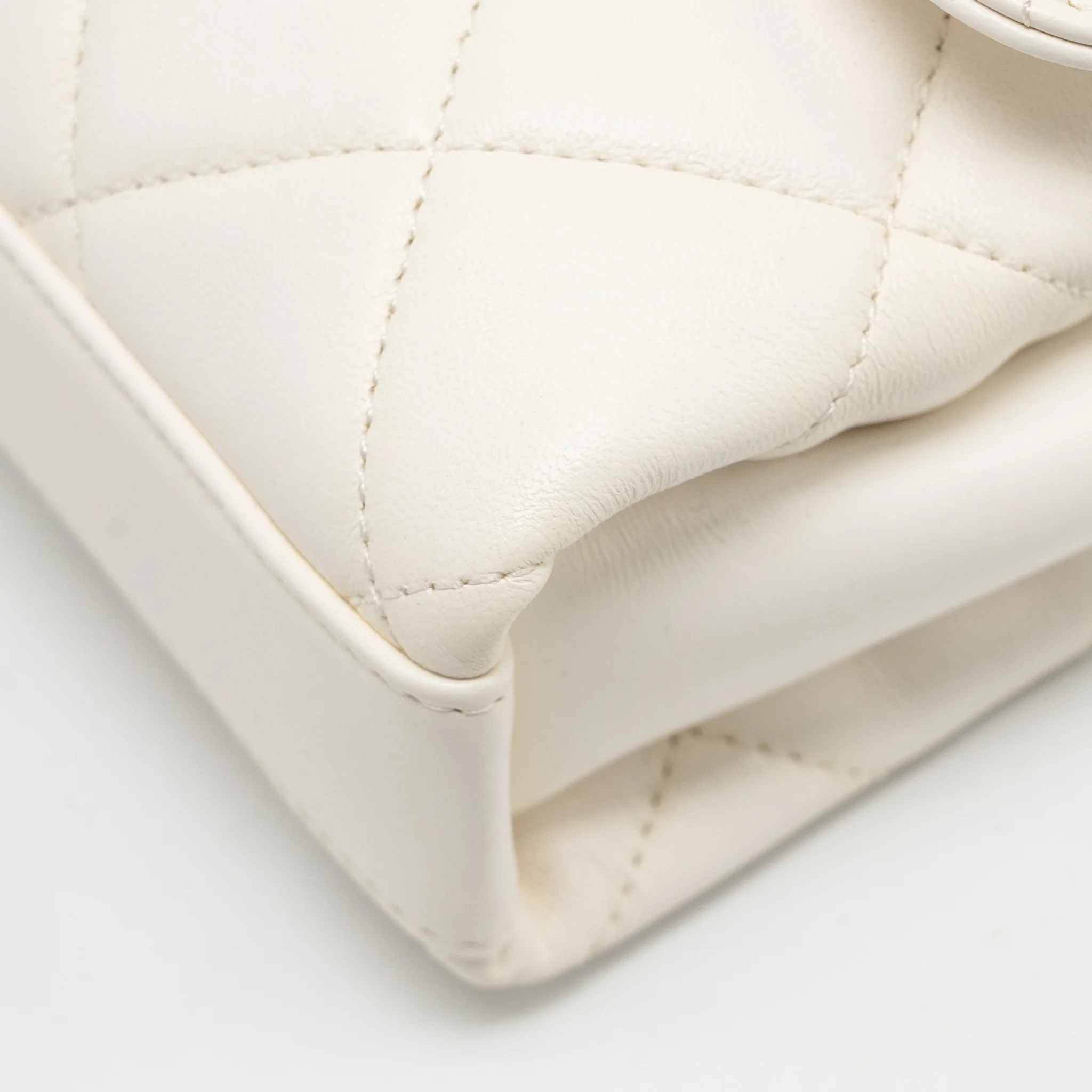Chanel Quilted Flap Bag with Letter Chain Lambskin White GHW (Microchip) - Image 9