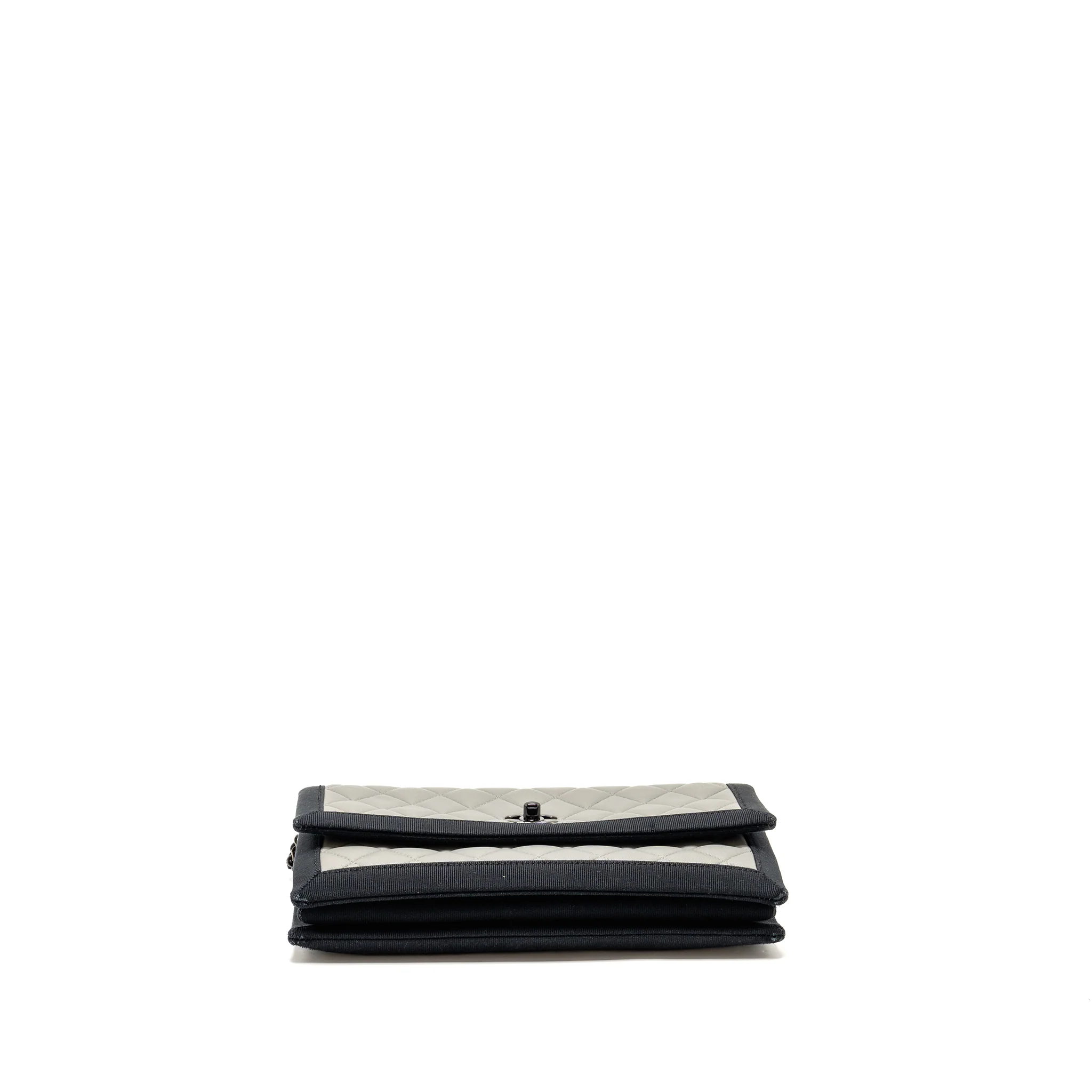 Chanel quilted flap with fabric edge lambskin grey/ black with black hardware - Image 5