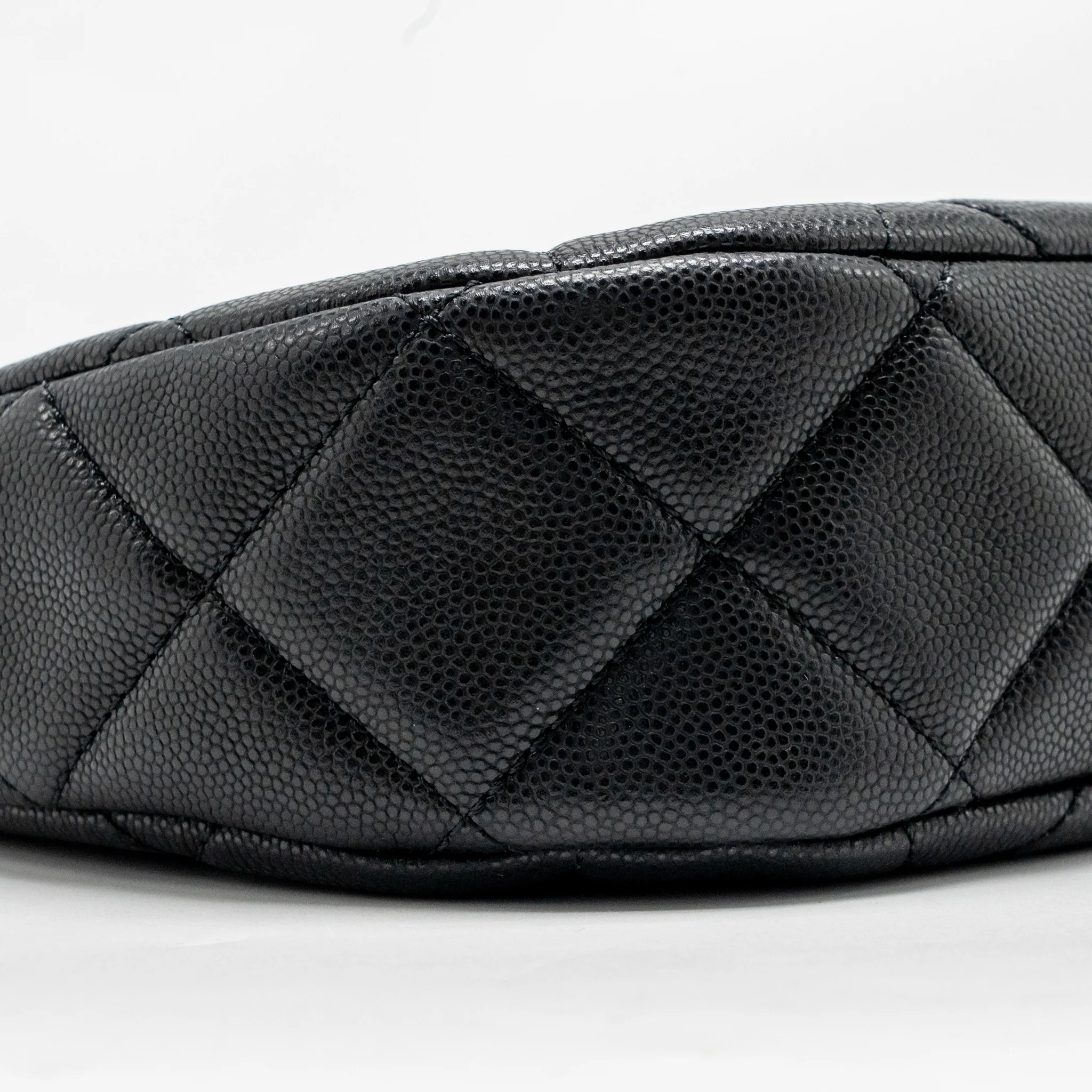 Chanel quilted hobo shoulder bag caviar black GHW (microchip) - Image 7