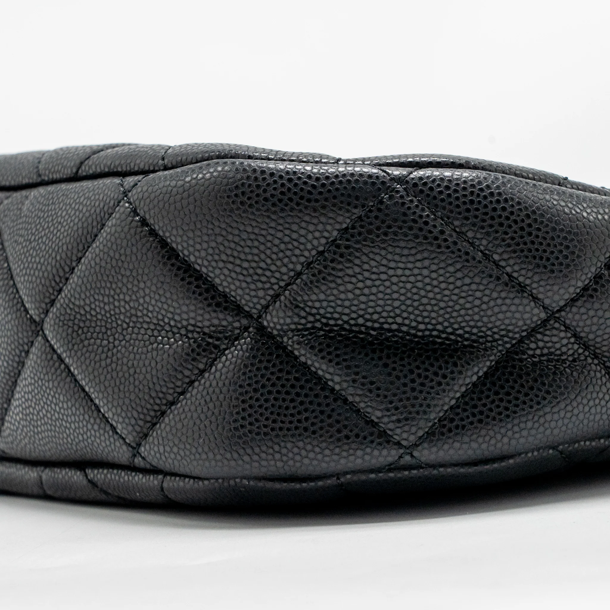 Chanel quilted hobo shoulder bag caviar black GHW (microchip) - Image 8