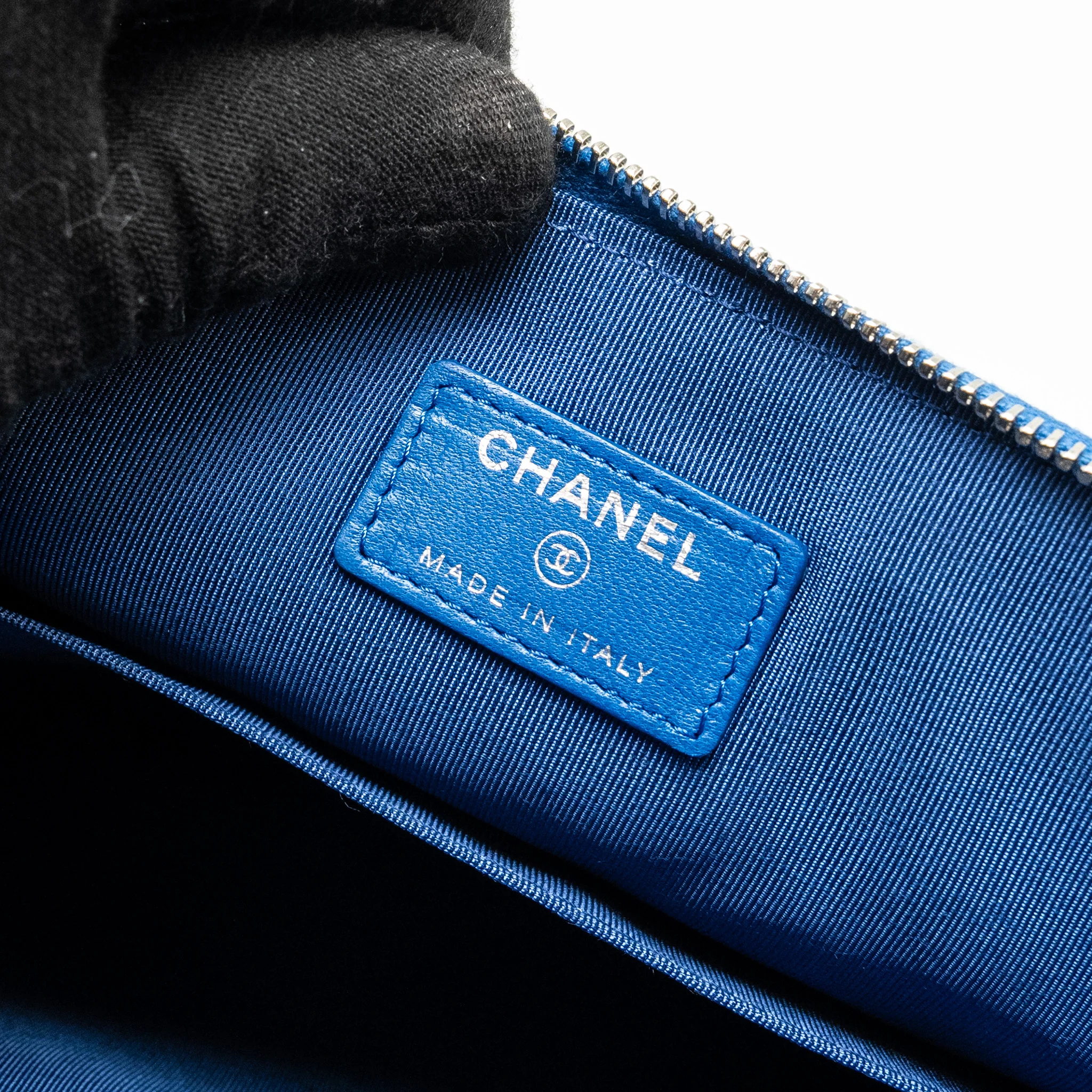 Chanel Quilted O-Case Pouch Tweed/Leather Blue/Multicolour SHW - Image 11