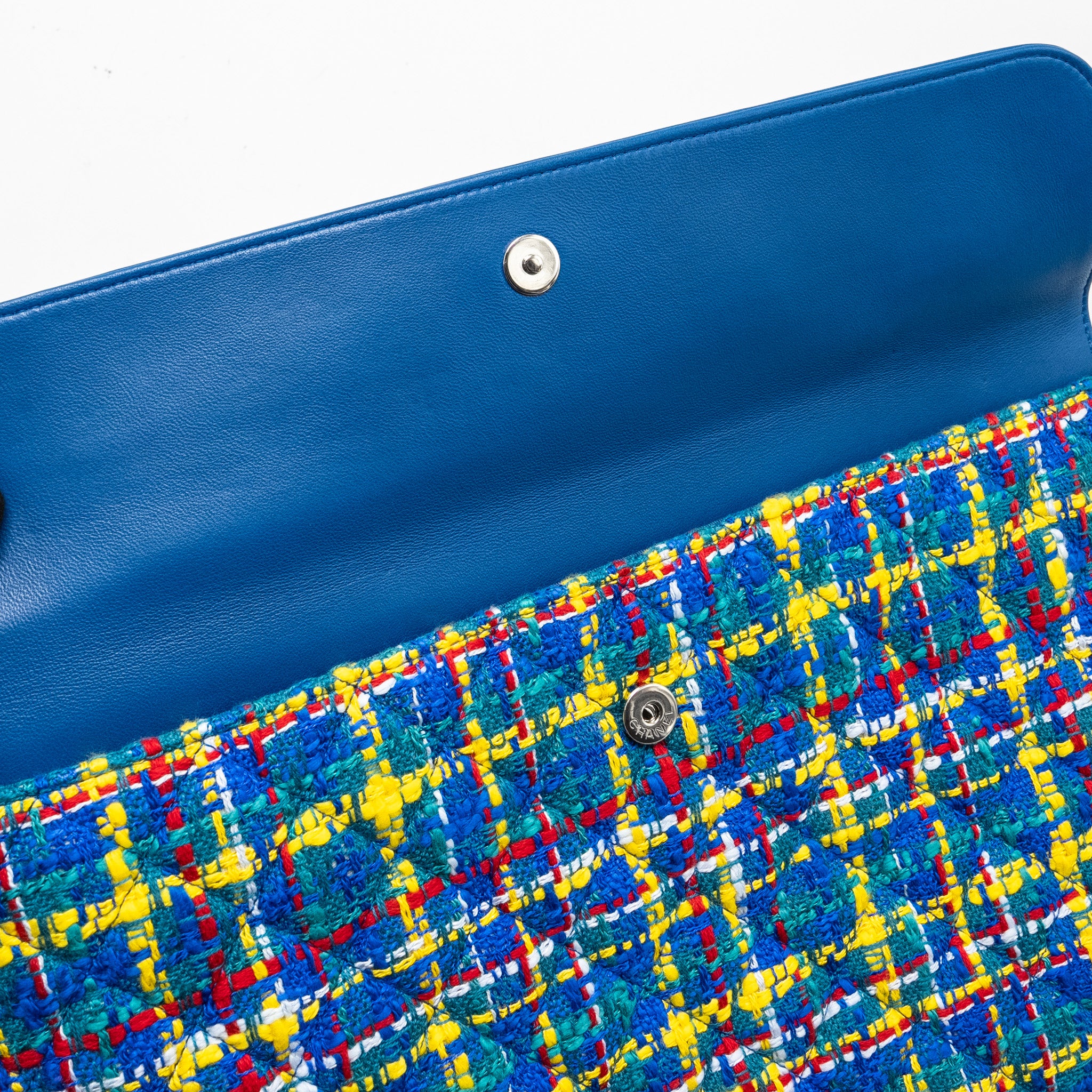 Chanel Quilted O-Case Pouch Tweed/Leather Blue/Multicolour SHW - Image 9