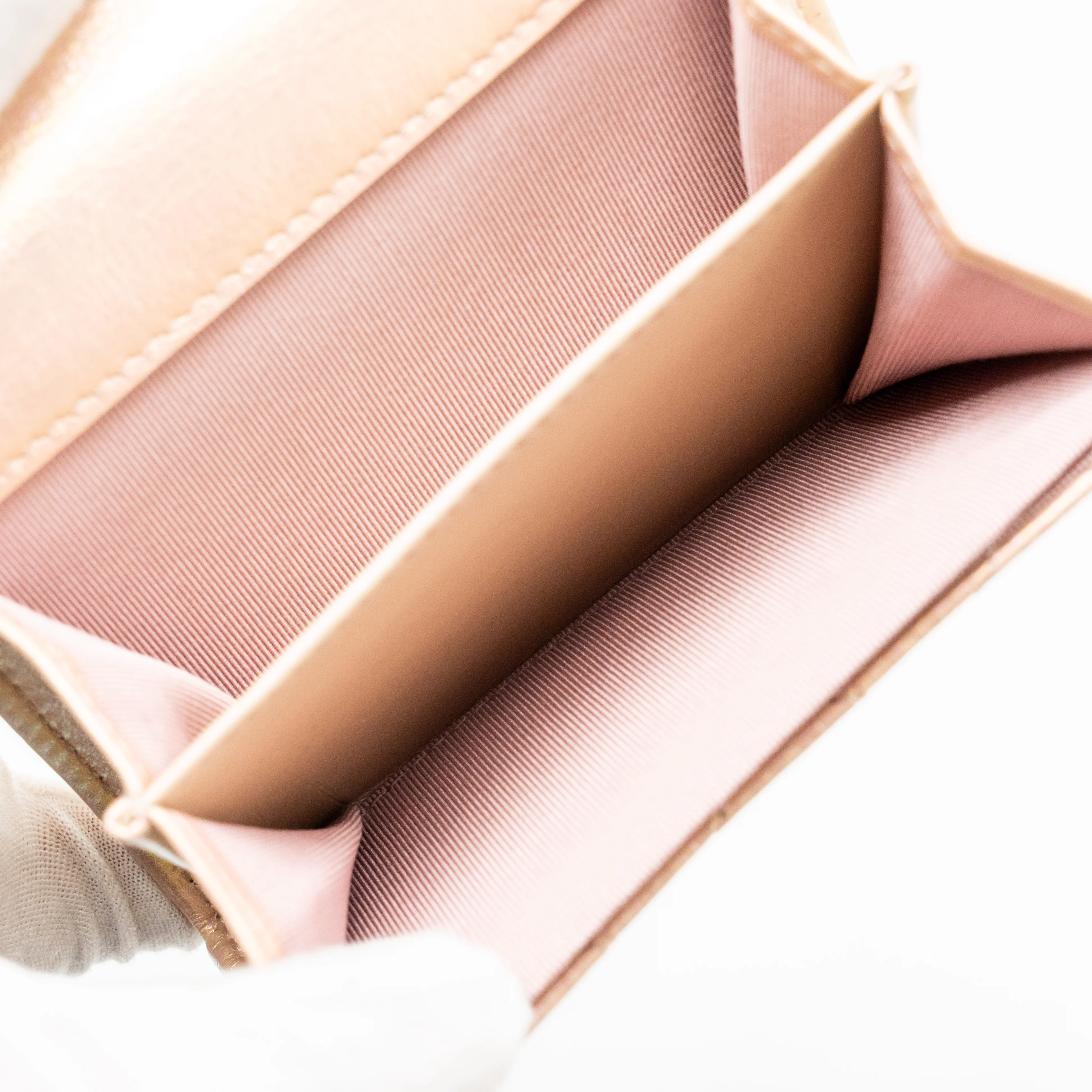 Chanel Quilted small classic flap wallet / card holder calfskin iridescent pink SHW - Image 12