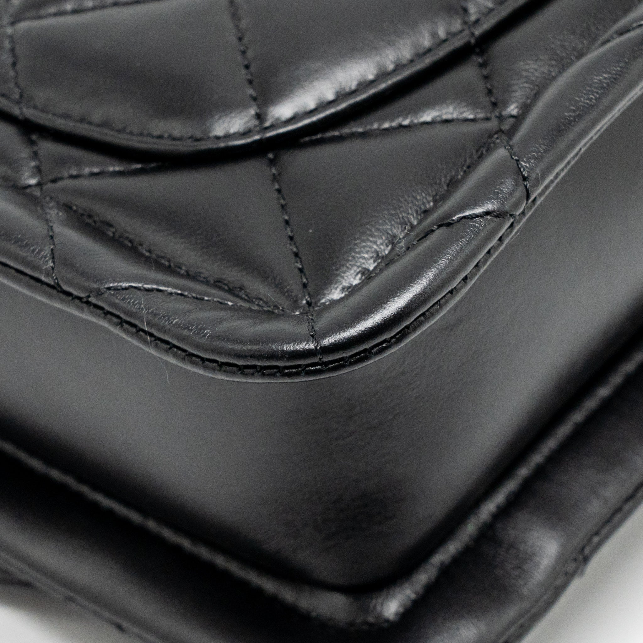 Chanel Quilted square flap bag lambskin black GHW - Image 11