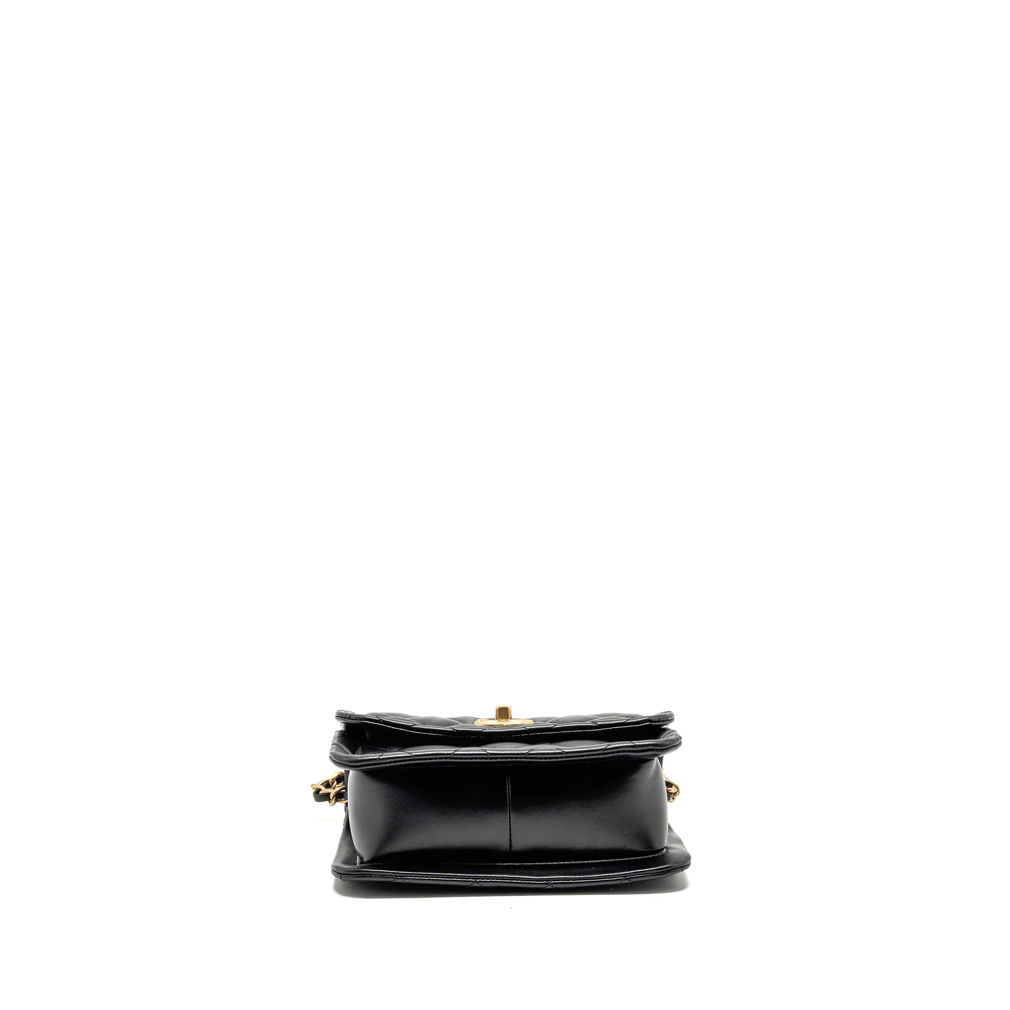 Chanel Quilted square flap bag lambskin black GHW - Image 6
