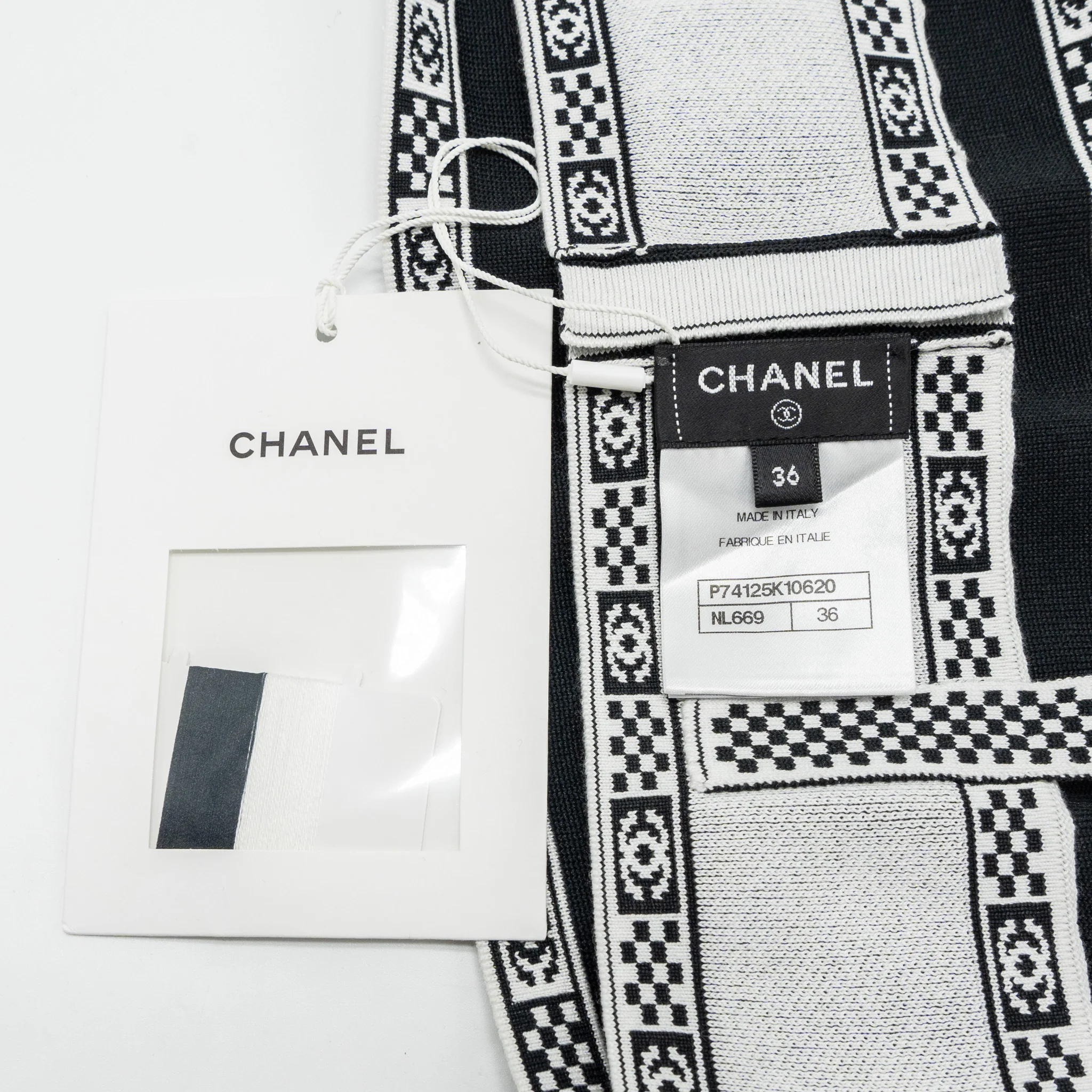 Chanel Size 36 23C CC Logo Top Polyester/Cotton Black/White - Image 5