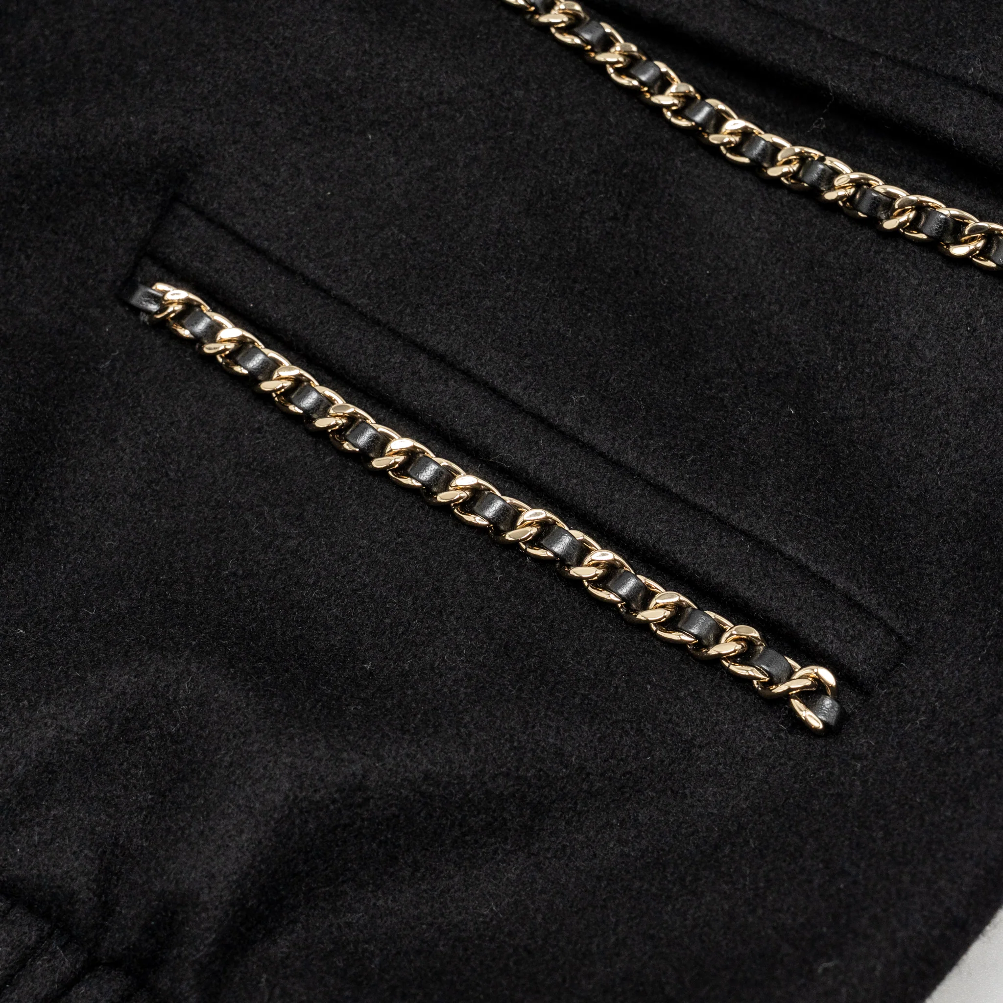 Chanel size 36 cashmere jacket with chain details Black - Image 4