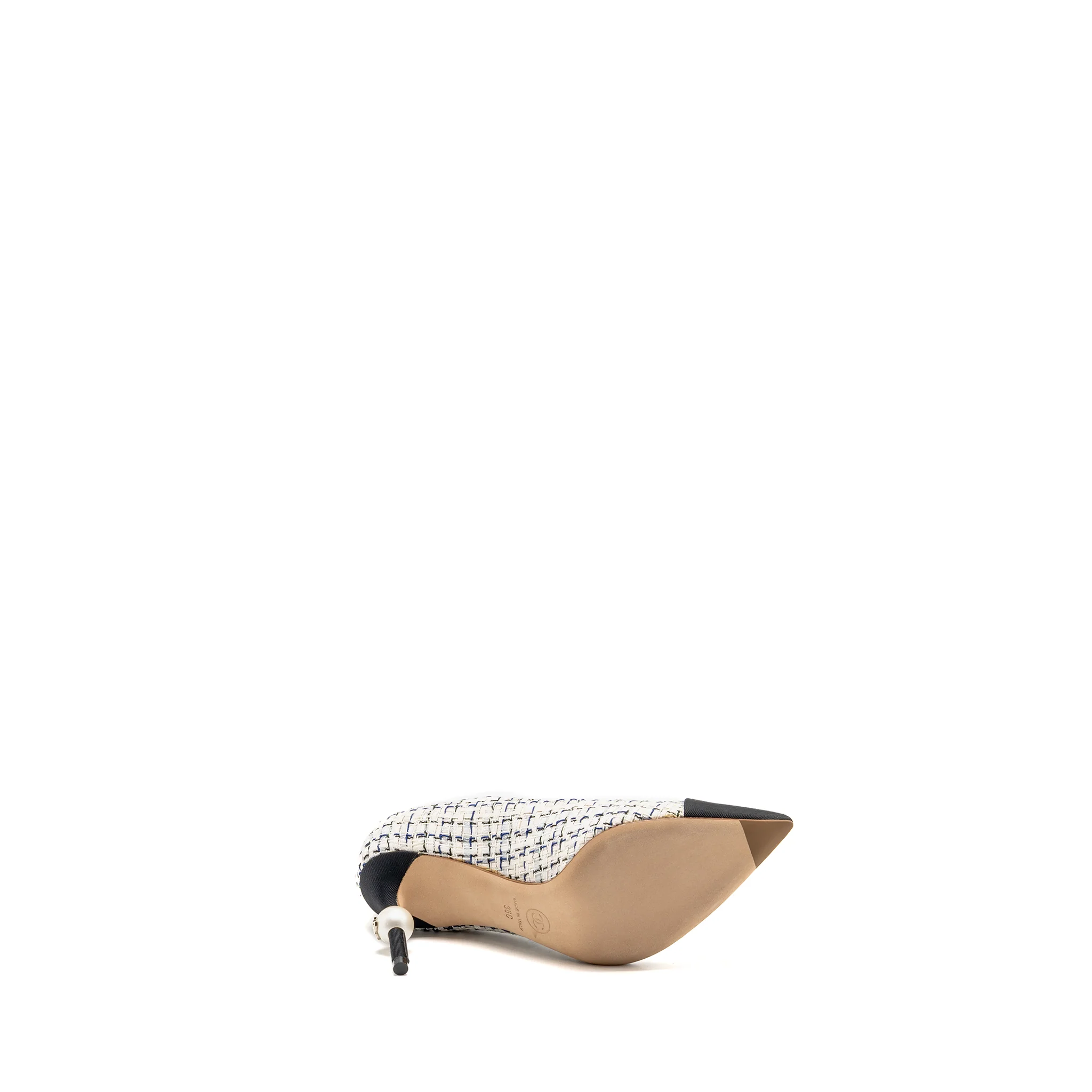 Chanel size 36 pump tweed blue / white/ black - Image 6