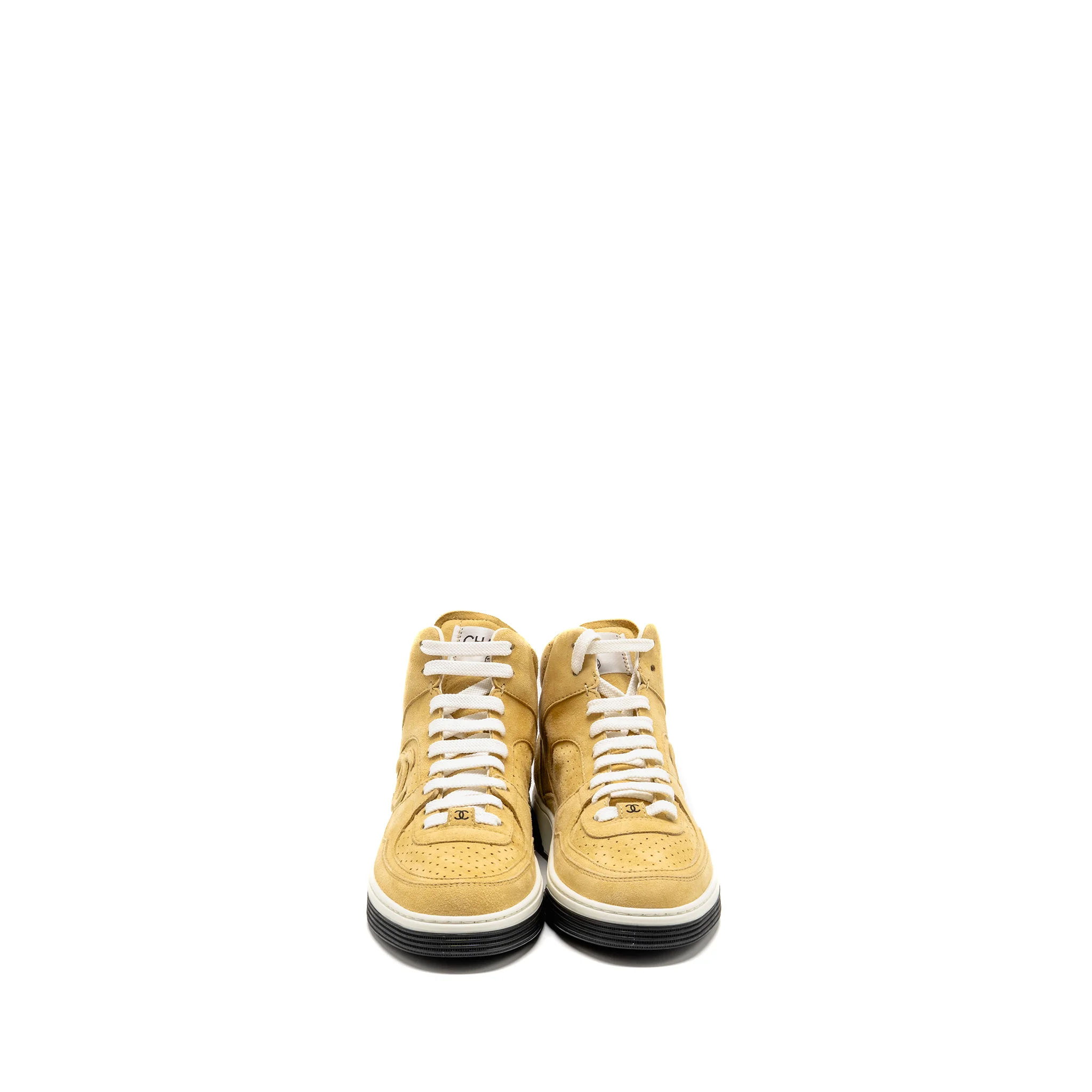 Chanel Size 38 23A CC Logo High-Top Sneakers Suede Kidskin Dark Beige - Image 4