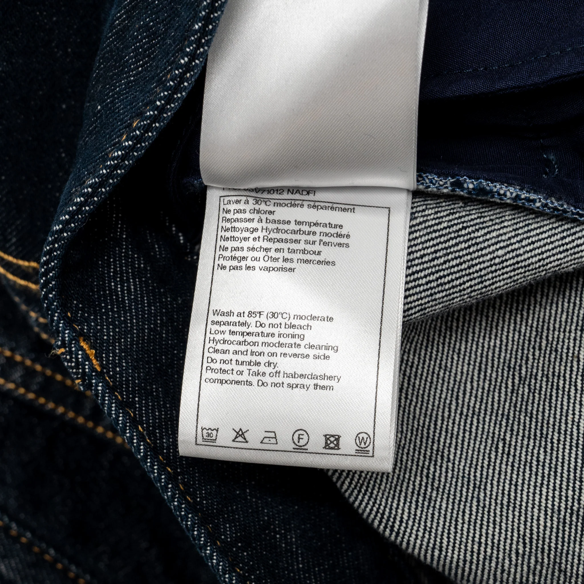 Chanel Size 38 CC Logo Washed Out Denim Jeans Cotton Dark Blue - Image 7